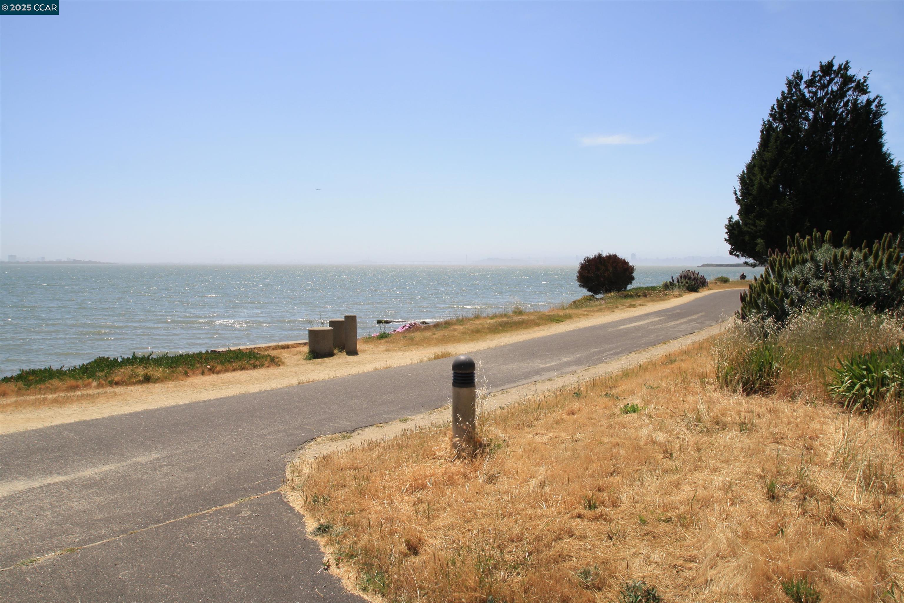 Detail Gallery Image 35 of 37 For 48 Southwind Cir, Richmond,  CA 94804 - 3 Beds | 2/1 Baths