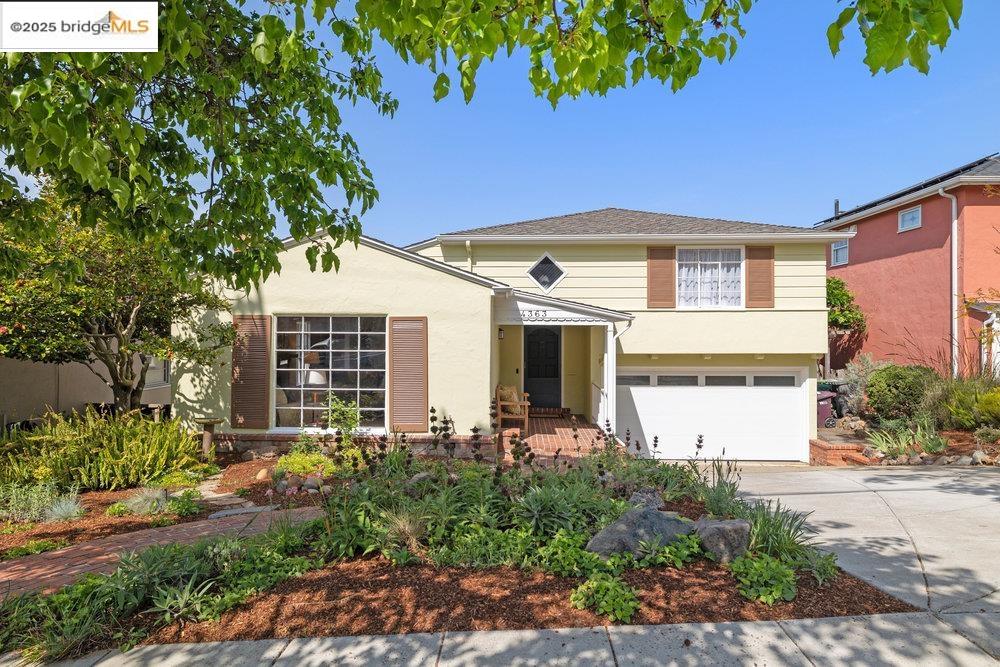 Detail Gallery Image 1 of 1 For 4363 Detroit Ave, Oakland,  CA 94619 - 4 Beds | 2 Baths