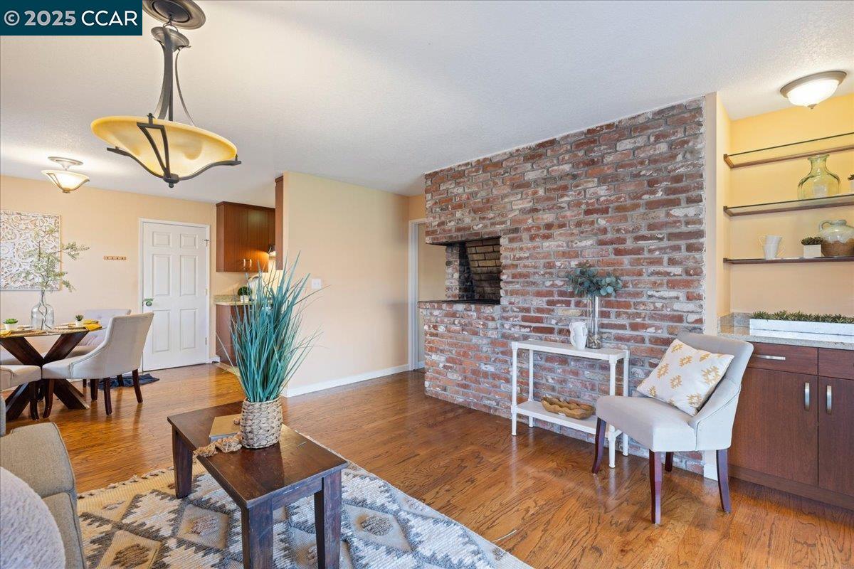Detail Gallery Image 11 of 39 For 34864 Perry Rd, Union City,  CA 94587 - 5 Beds | 3 Baths