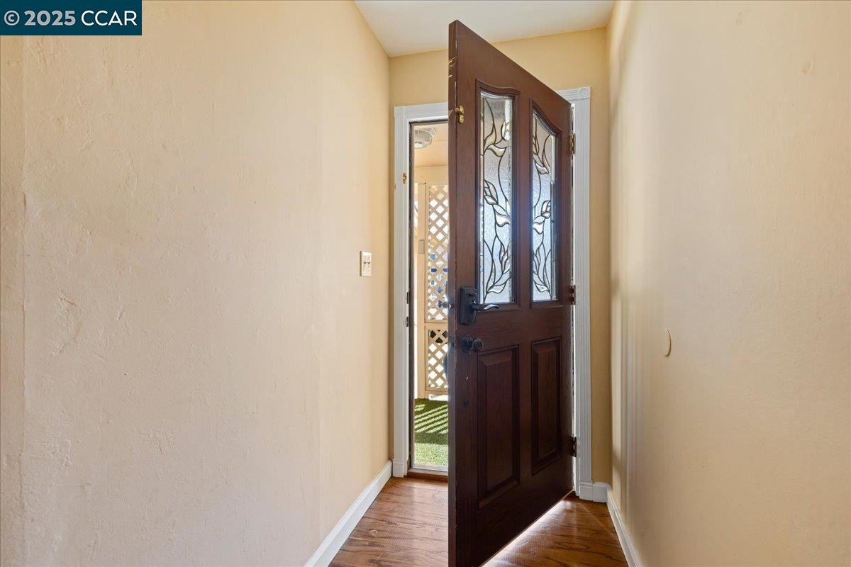 Detail Gallery Image 4 of 39 For 34864 Perry Rd, Union City,  CA 94587 - 5 Beds | 3 Baths