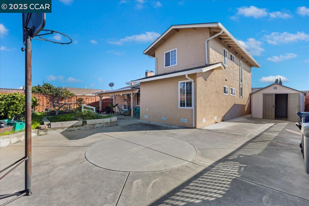 Detail Gallery Image 31 of 39 For 34864 Perry Rd, Union City,  CA 94587 - 5 Beds | 3 Baths