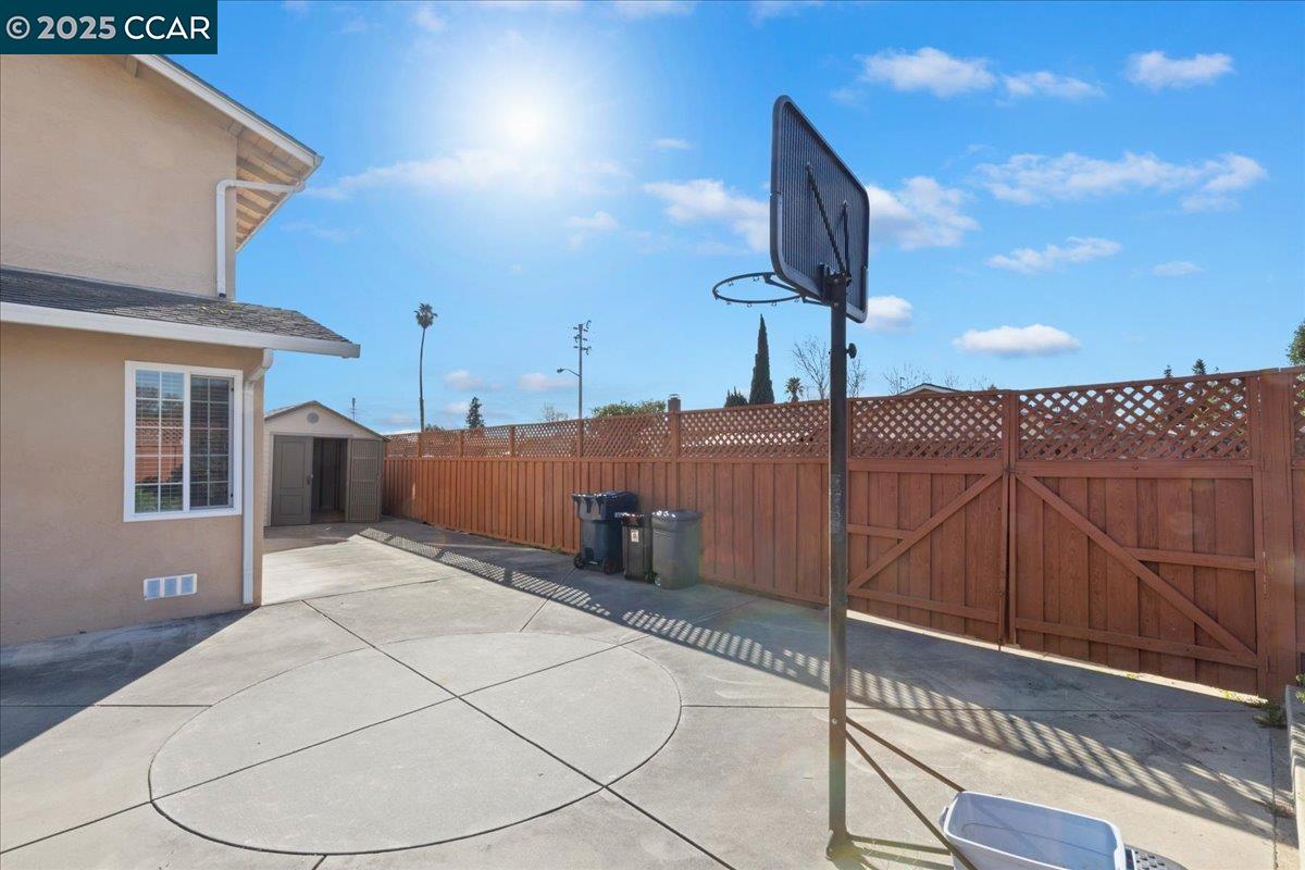Detail Gallery Image 32 of 39 For 34864 Perry Rd, Union City,  CA 94587 - 5 Beds | 3 Baths