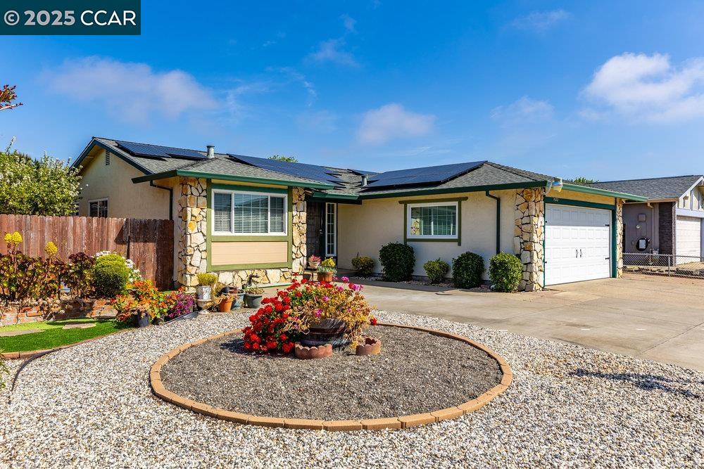 Detail Gallery Image 3 of 29 For 1522 Severus Dr, Vallejo,  CA 94589 - 5 Beds | 3 Baths
