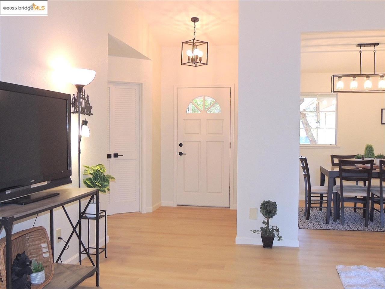 Detail Gallery Image 12 of 60 For 13064 Jackson Mill, Groveland,  CA 95321-9552 - 3 Beds | 2/1 Baths