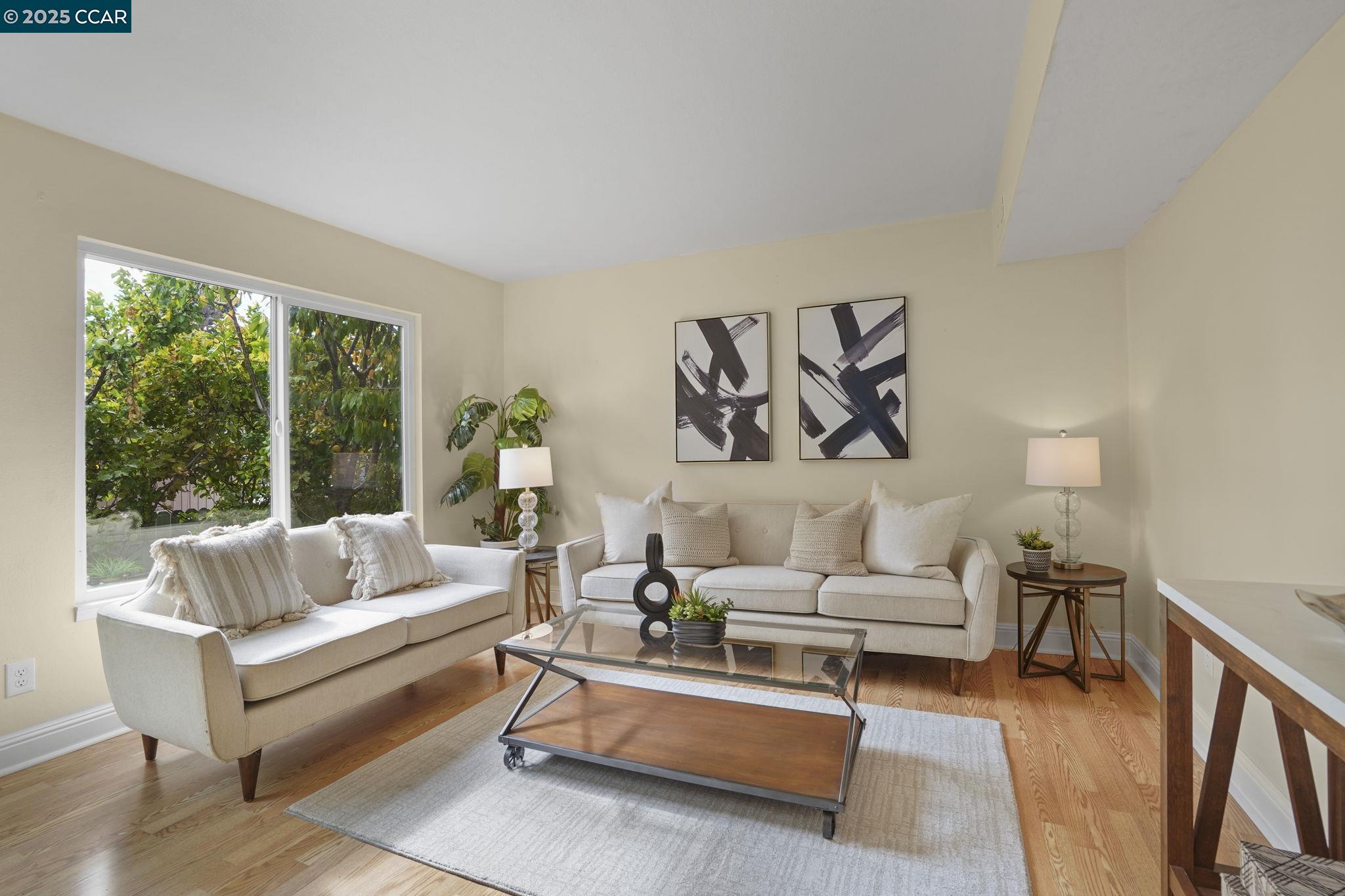Detail Gallery Image 5 of 29 For 113 Woy Cir, Pinole,  CA 94564 - 2 Beds | 1/1 Baths