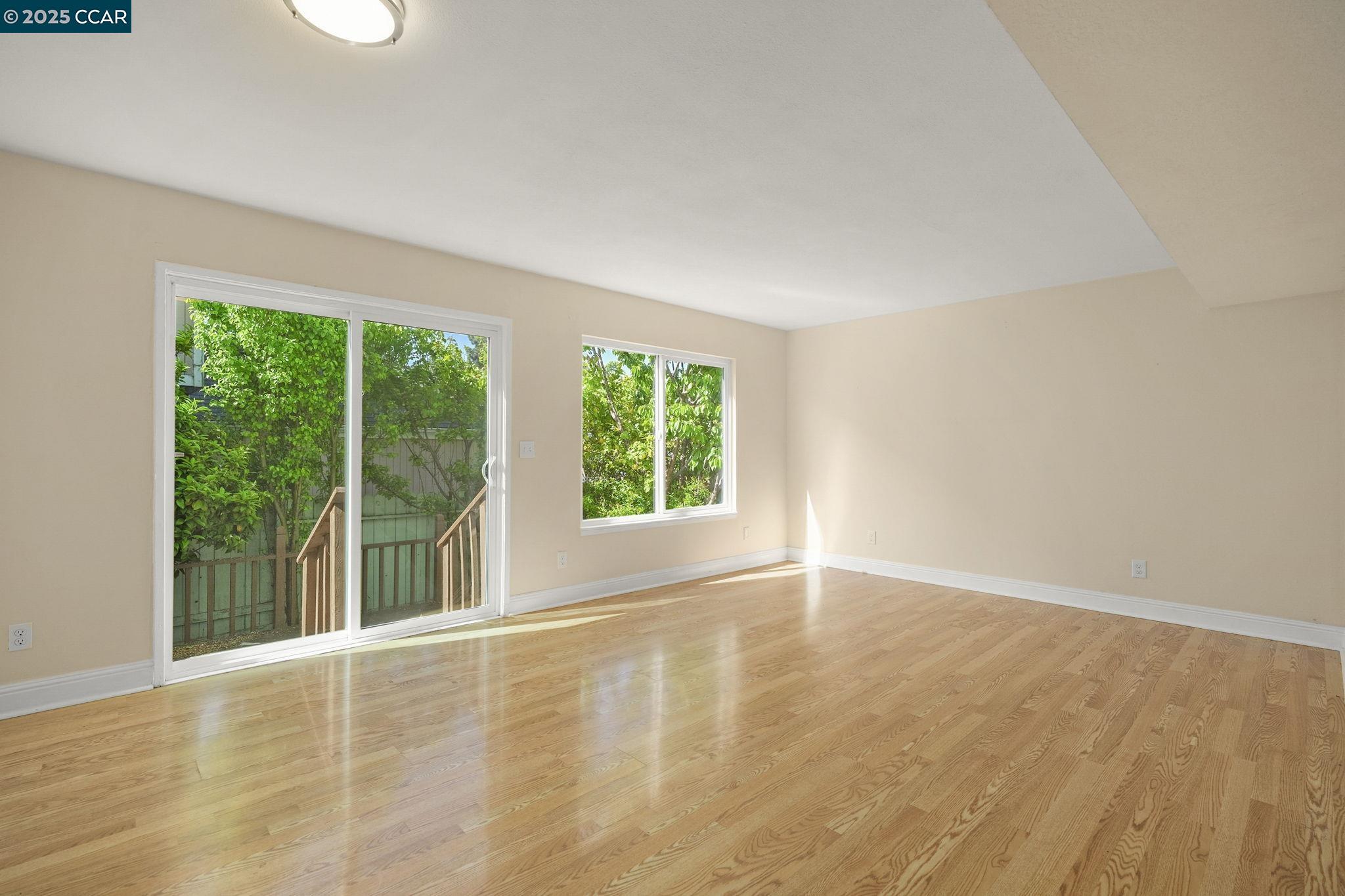 Detail Gallery Image 6 of 29 For 113 Woy Cir, Pinole,  CA 94564 - 2 Beds | 1/1 Baths