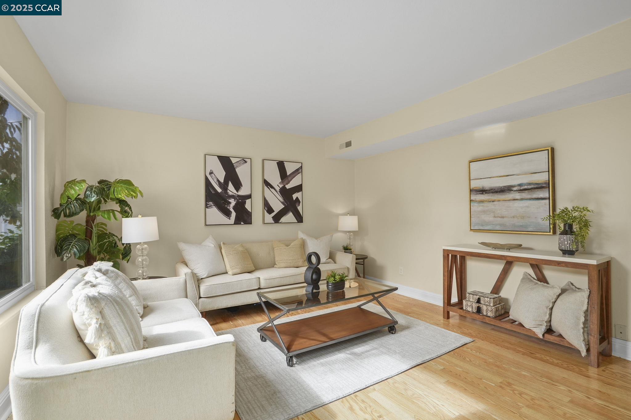Detail Gallery Image 7 of 29 For 113 Woy Cir, Pinole,  CA 94564 - 2 Beds | 1/1 Baths