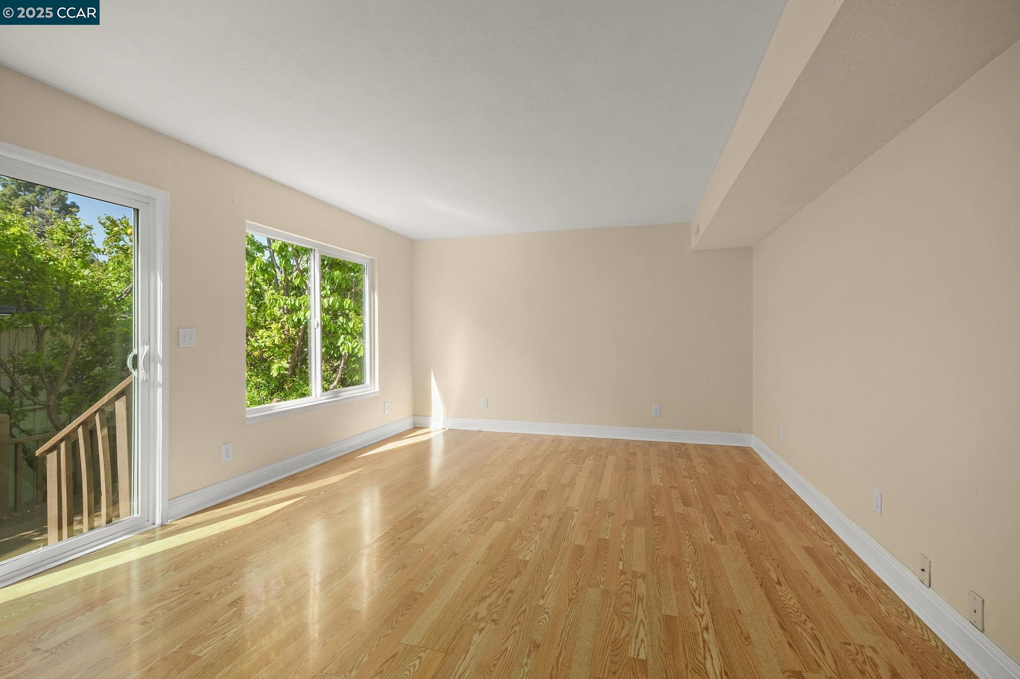 Detail Gallery Image 9 of 29 For 113 Woy Cir, Pinole,  CA 94564 - 2 Beds | 2 Baths