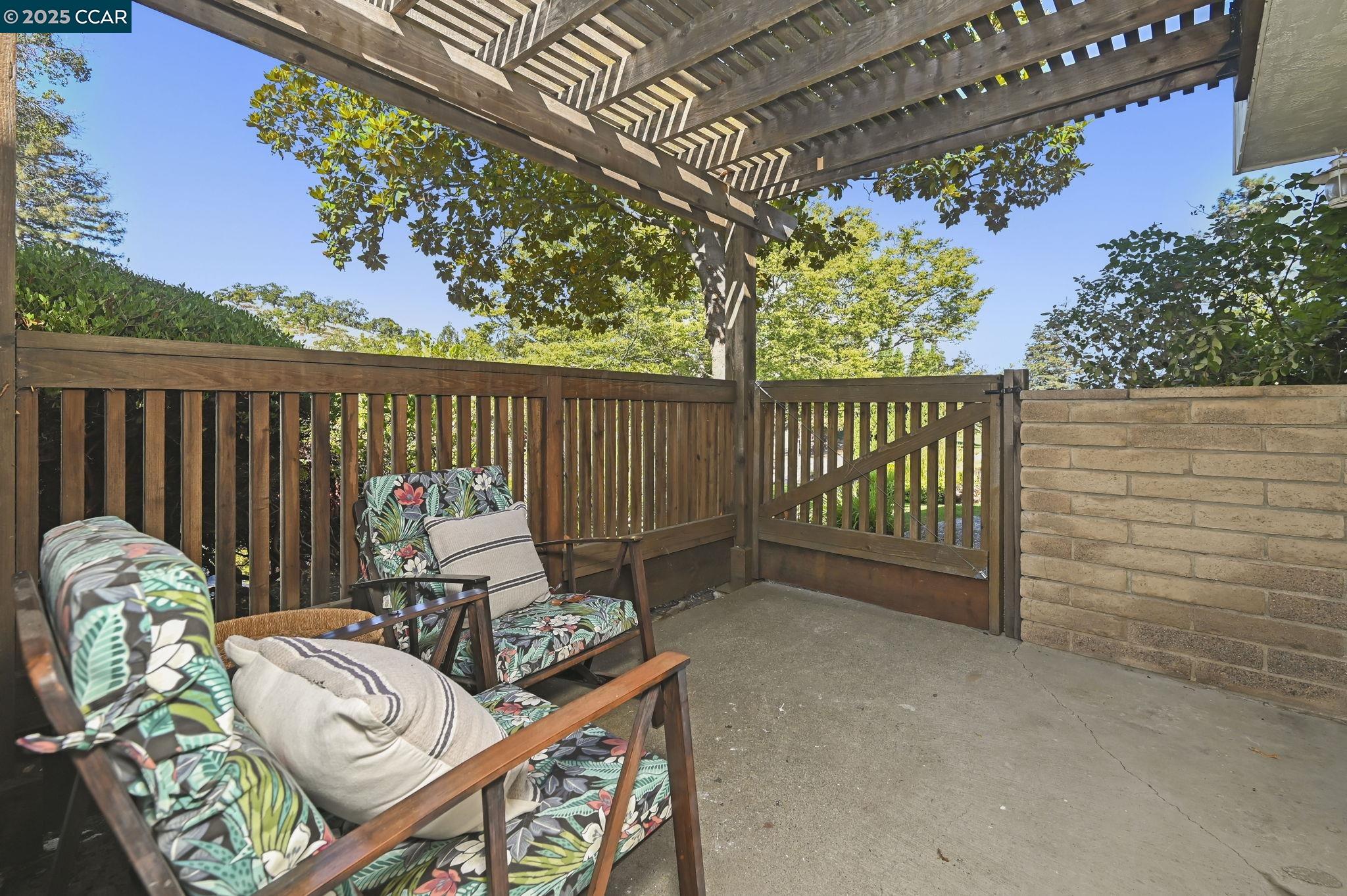 Detail Gallery Image 37 of 60 For 554 Golf Club Road, Pleasant Hill,  CA 94523 - 4 Beds | 3 Baths