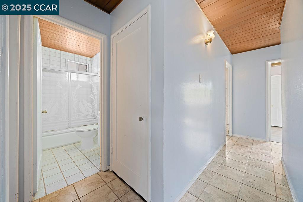 Detail Gallery Image 15 of 36 For 222 Denise, San Pablo,  CA 94806 - 4 Beds | 2 Baths