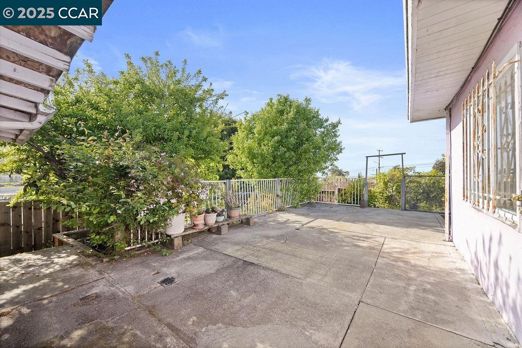 Detail Gallery Image 30 of 36 For 222 Denise, San Pablo,  CA 94806 - 4 Beds | 2 Baths