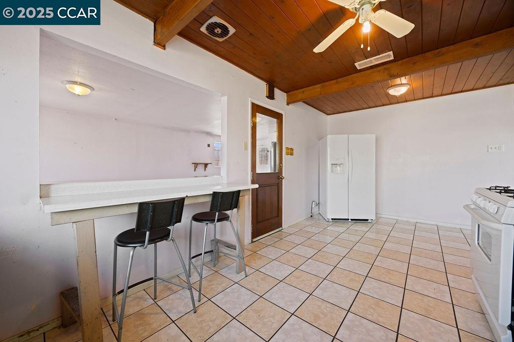 Detail Gallery Image 7 of 36 For 222 Denise, San Pablo,  CA 94806 - 4 Beds | 2 Baths