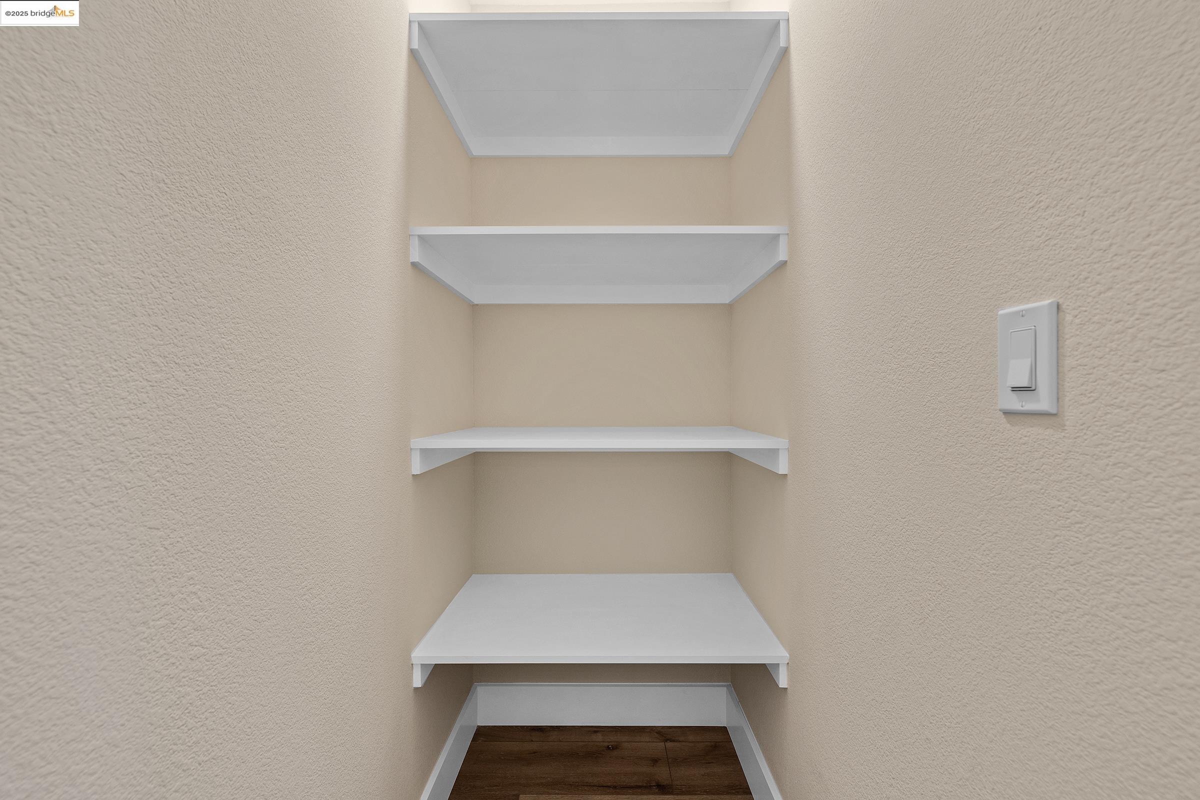 Detail Gallery Image 11 of 26 For 1047-49 59th Street, Oakland,  CA 94608 - – Beds | – Baths