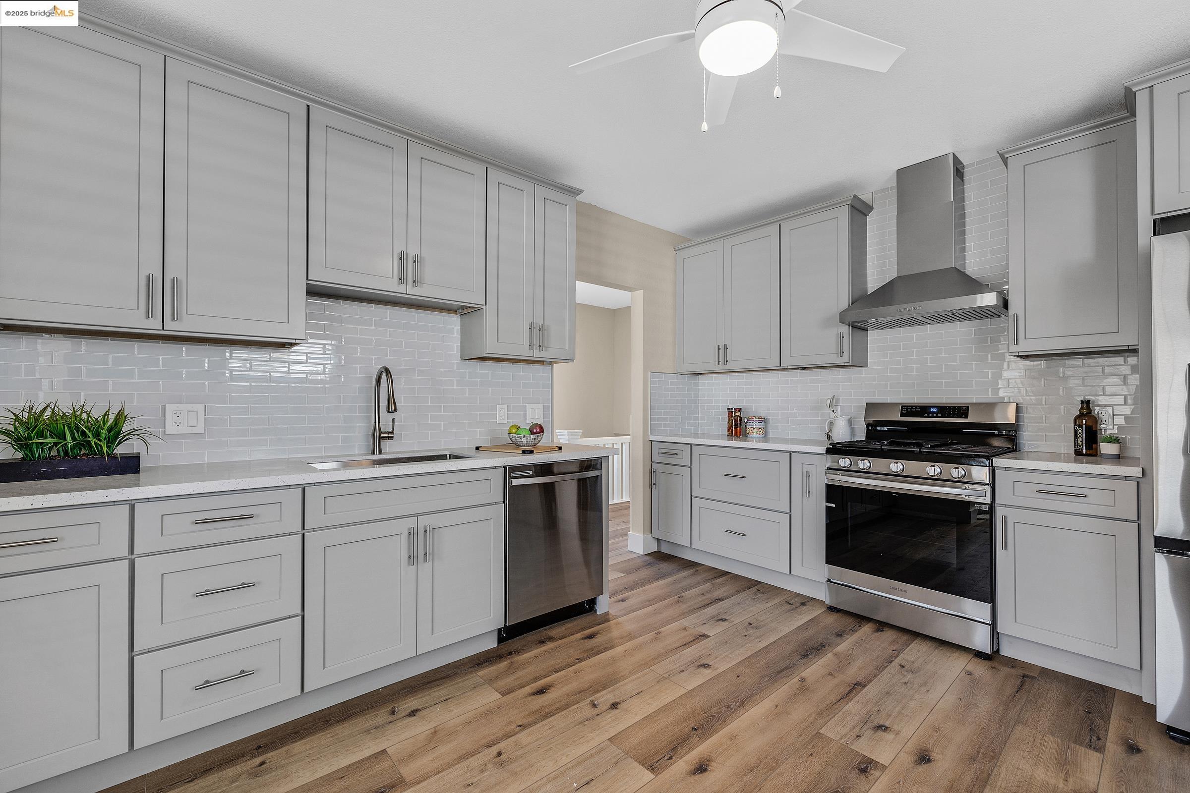 Detail Gallery Image 5 of 26 For 1047-49 59th Street, Oakland,  CA 94608 - – Beds | – Baths