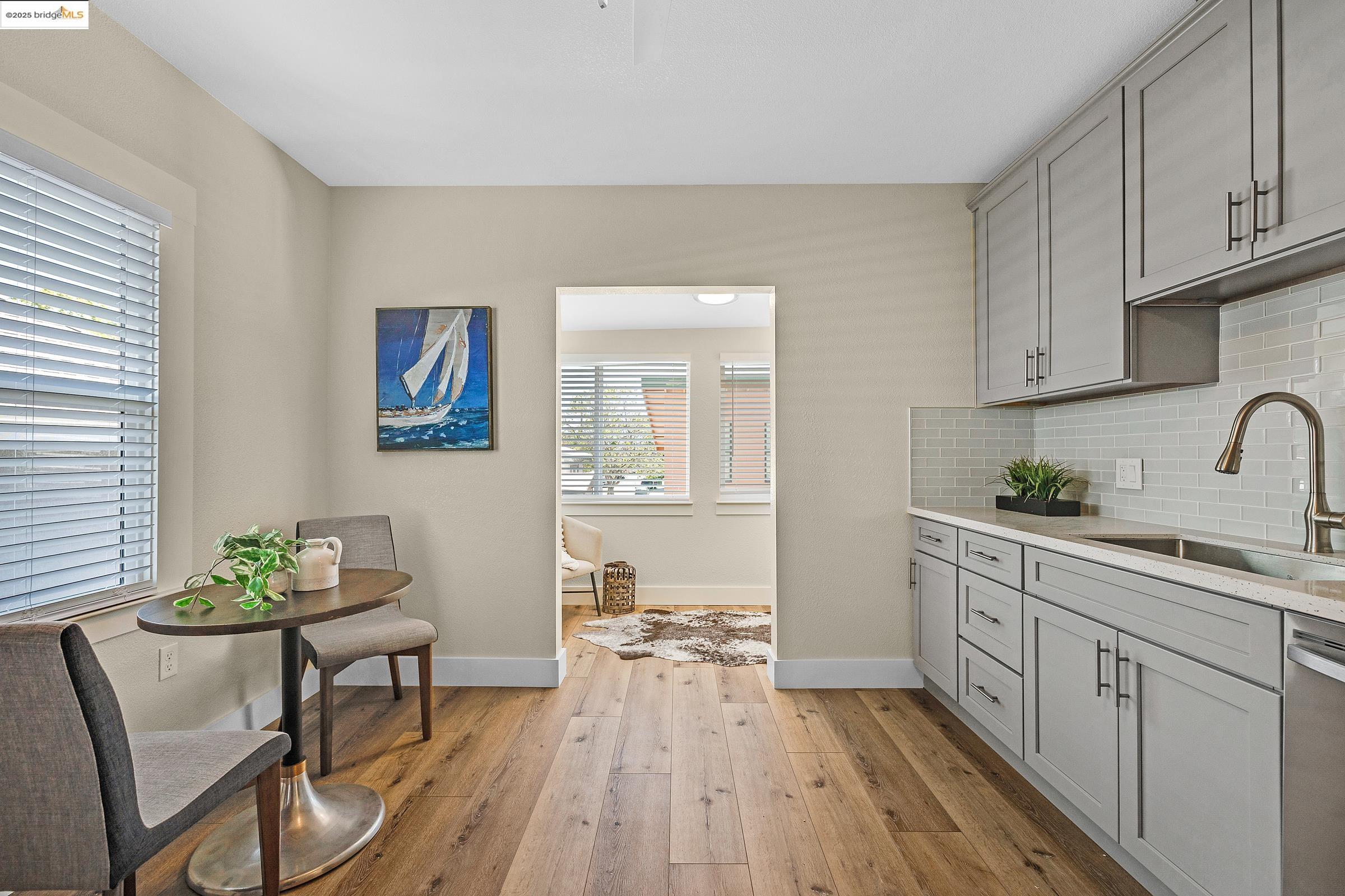Detail Gallery Image 6 of 26 For 1047-49 59th Street, Oakland,  CA 94608 - – Beds | – Baths