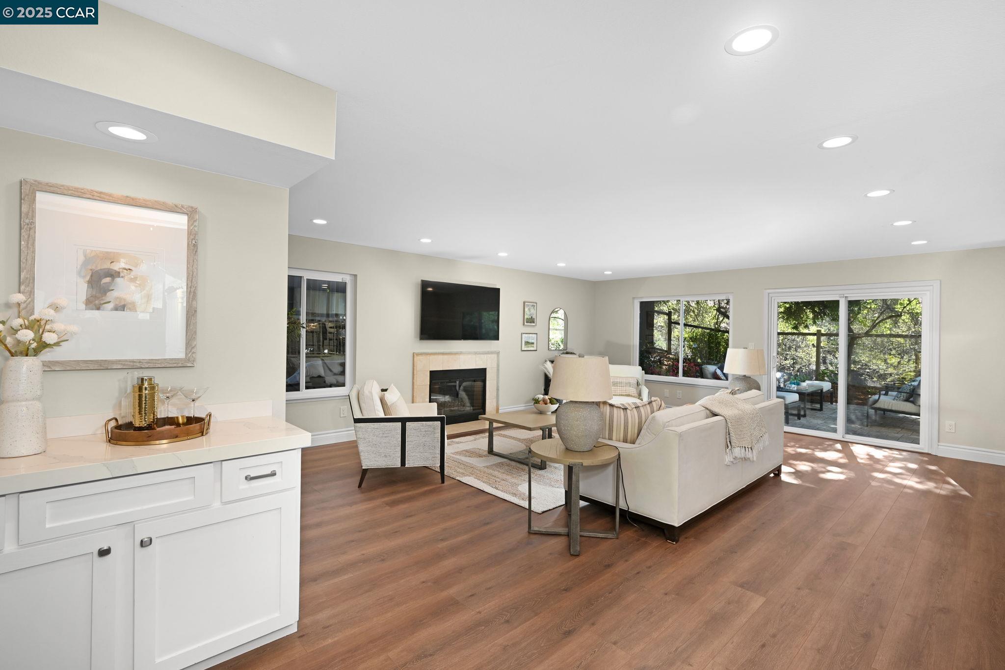 Detail Gallery Image 12 of 45 For 4072 Westminster Pl, Danville,  CA 94506 - 4 Beds | 3 Baths