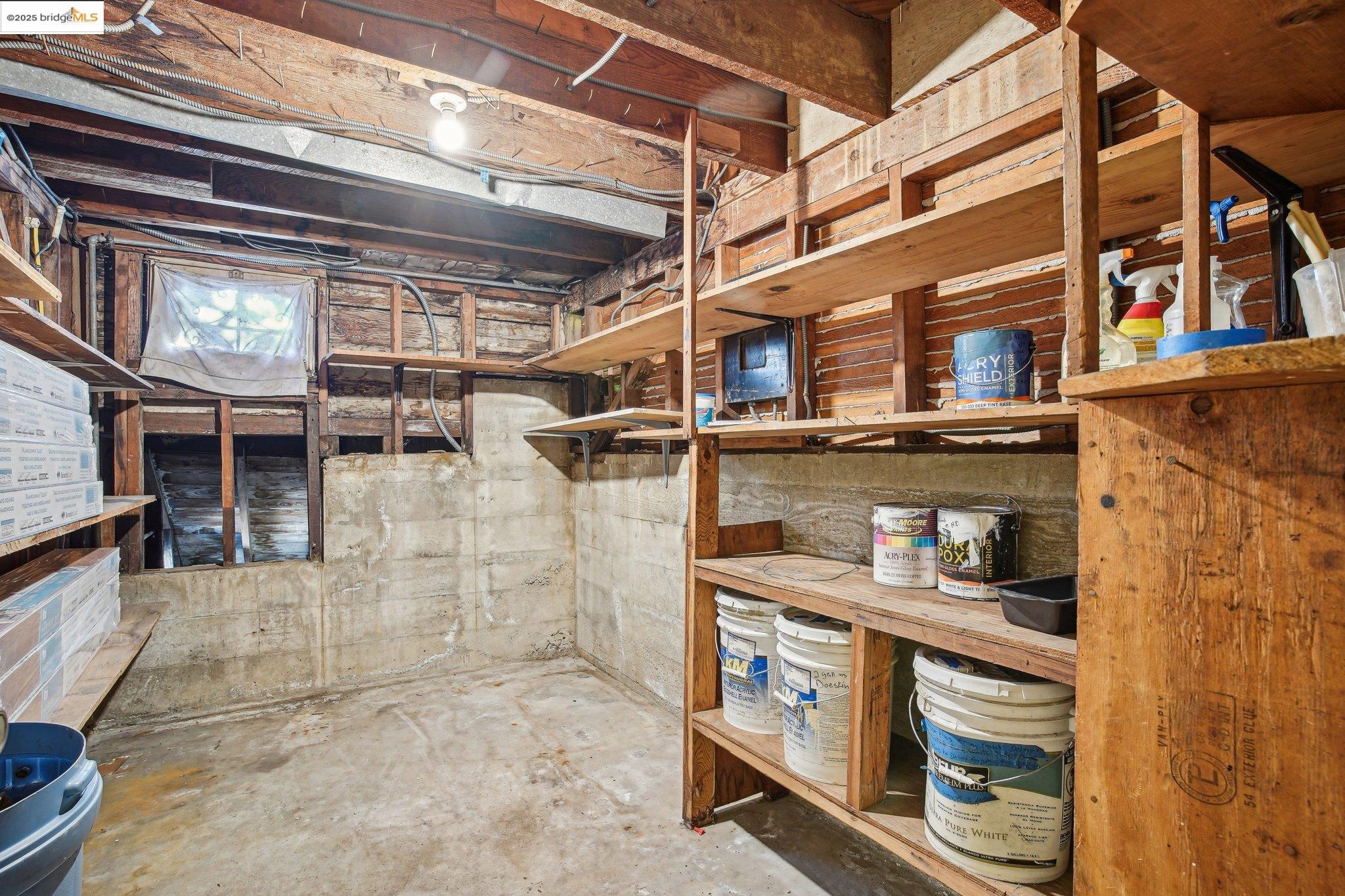 Detail Gallery Image 30 of 39 For 6576 Lucas Ave, Oakland,  CA 94611 - 4 Beds | 2 Baths