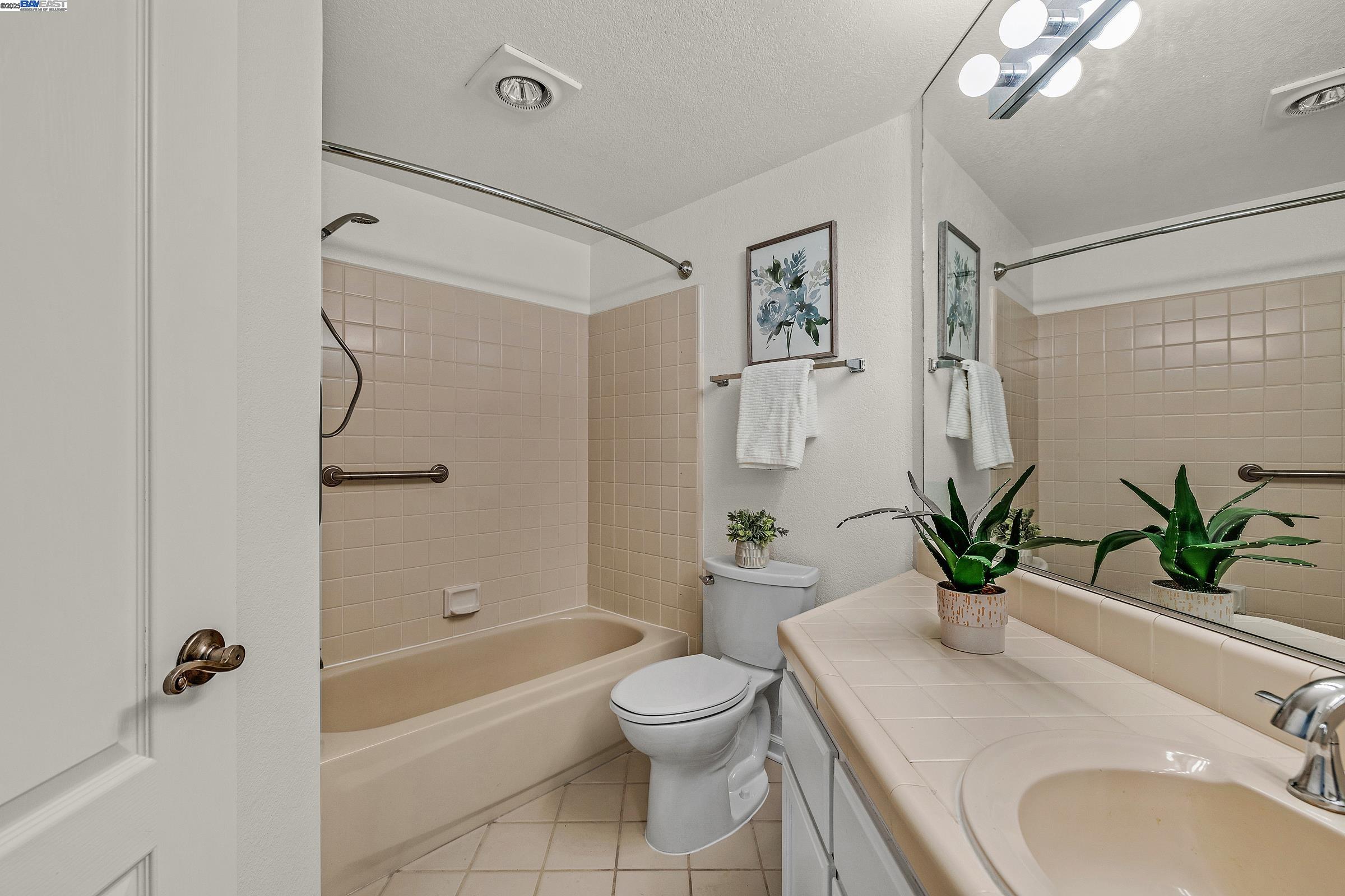 Detail Gallery Image 19 of 33 For 39280 Marbella Terraza 4n,  Fremont,  CA 94538 - 3 Beds | 3 Baths