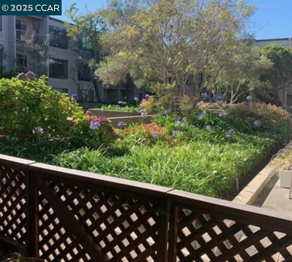 Detail Gallery Image 25 of 35 For 2 Anchor Drive #F-285,  Emeryville,  CA 94608 - 1 Beds | 1 Baths