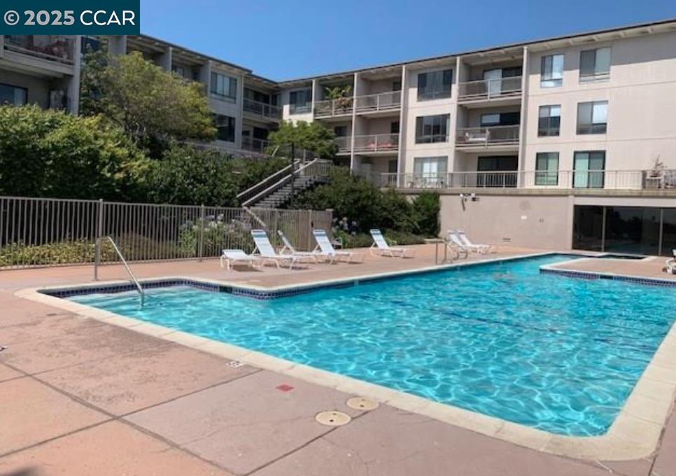 Detail Gallery Image 31 of 35 For 2 Anchor Drive #F-285,  Emeryville,  CA 94608 - 1 Beds | 1 Baths