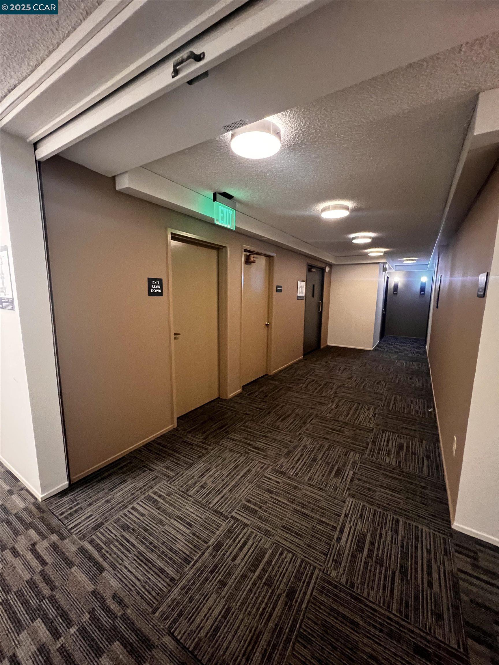 Detail Gallery Image 6 of 35 For 2 Anchor Drive #F-285,  Emeryville,  CA 94608 - 1 Beds | 1 Baths