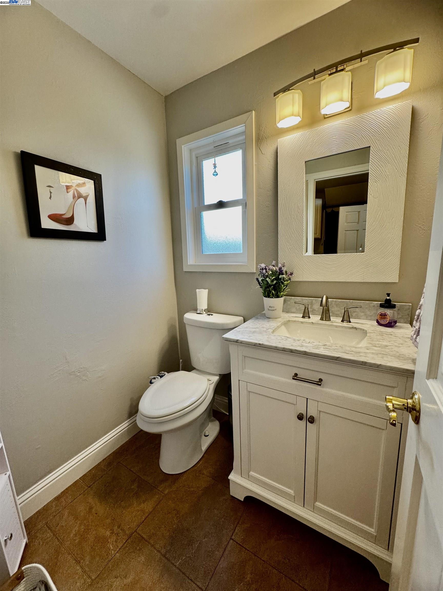 Detail Gallery Image 21 of 40 For 3521 S Olympic Ct, Pleasanton,  CA 94588 - 3 Beds | 2/1 Baths