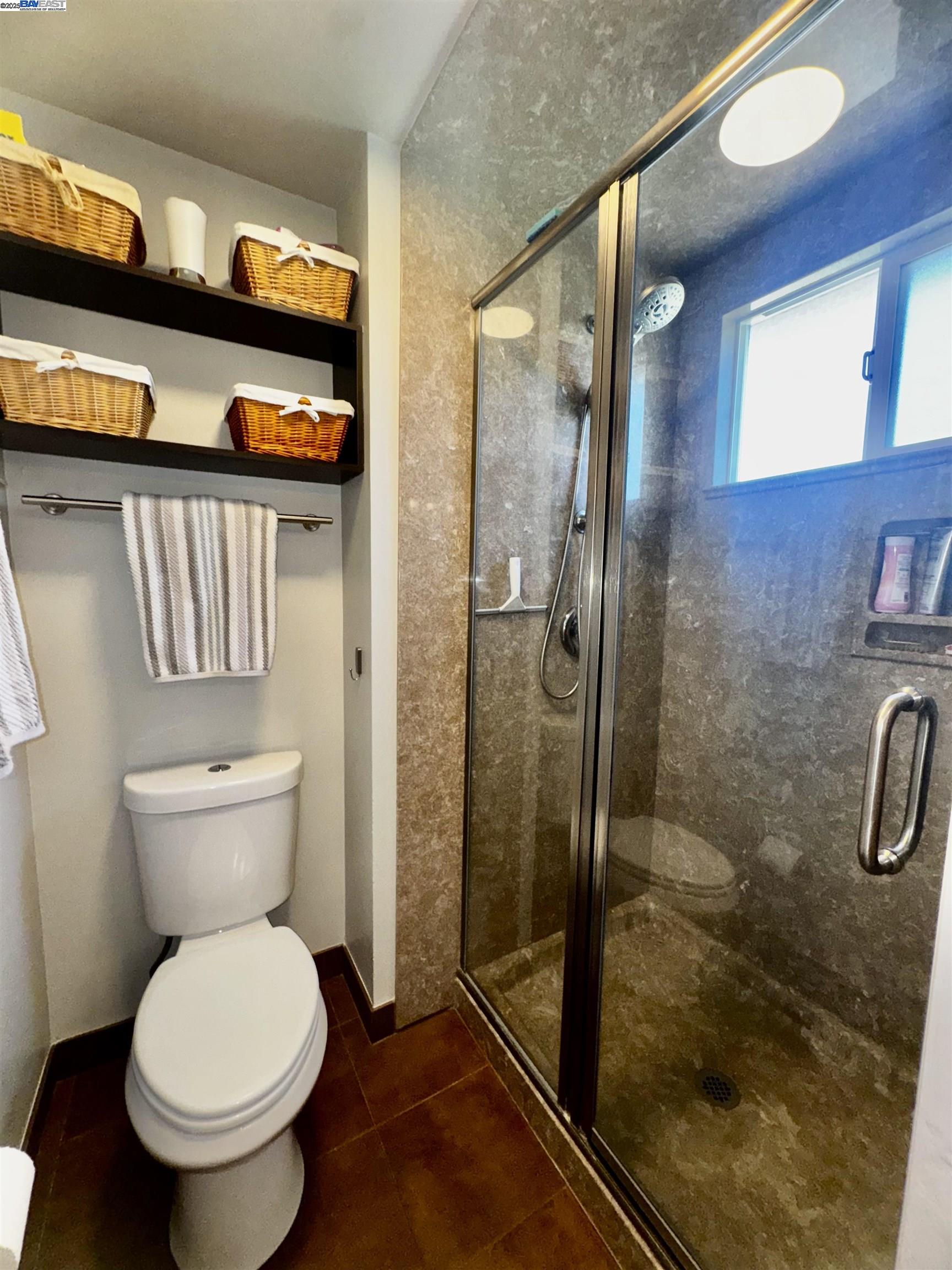 Detail Gallery Image 31 of 40 For 3521 S Olympic Ct, Pleasanton,  CA 94588 - 3 Beds | 2/1 Baths