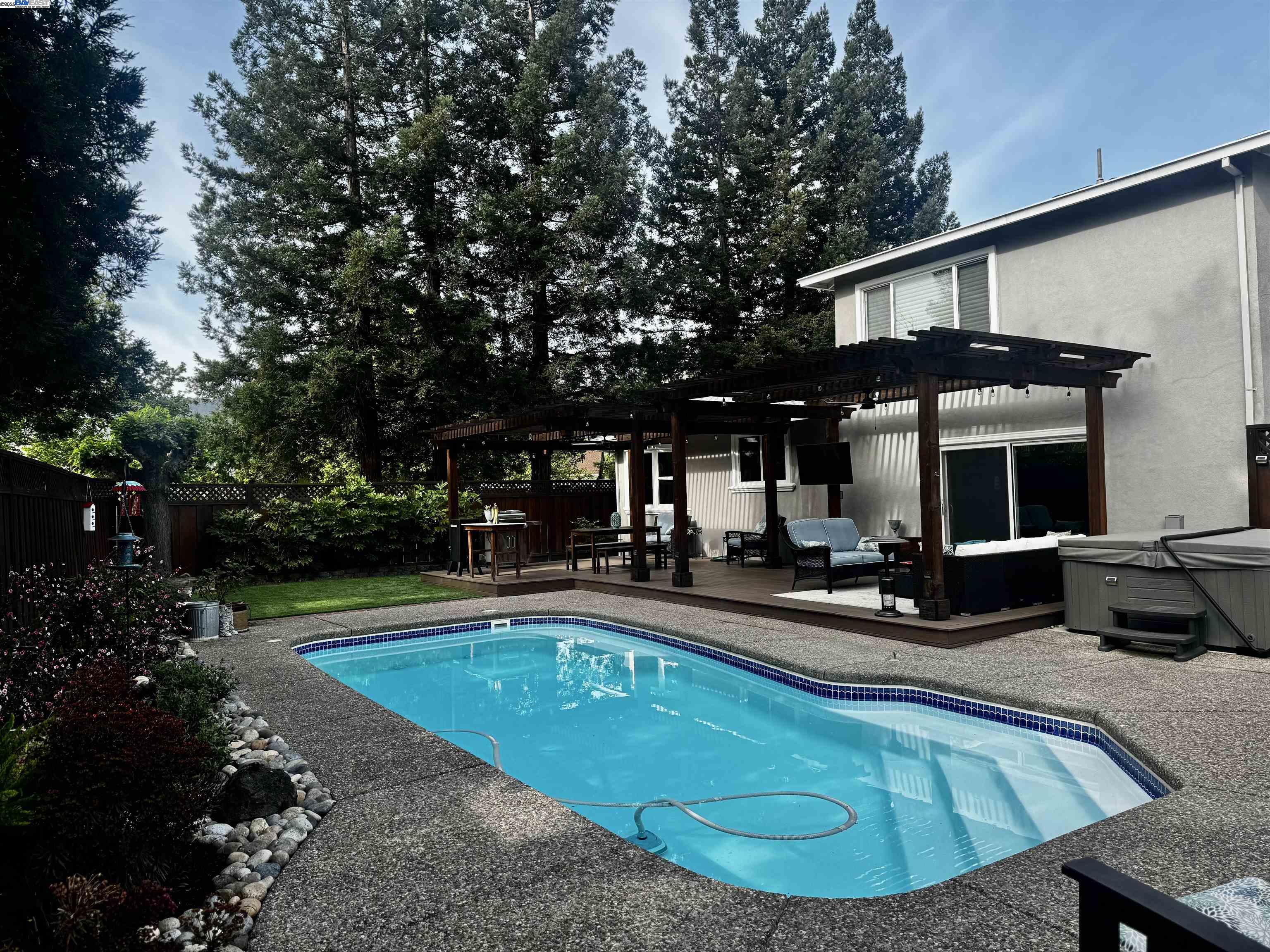 Detail Gallery Image 36 of 40 For 3521 S Olympic Ct, Pleasanton,  CA 94588 - 3 Beds | 2/1 Baths