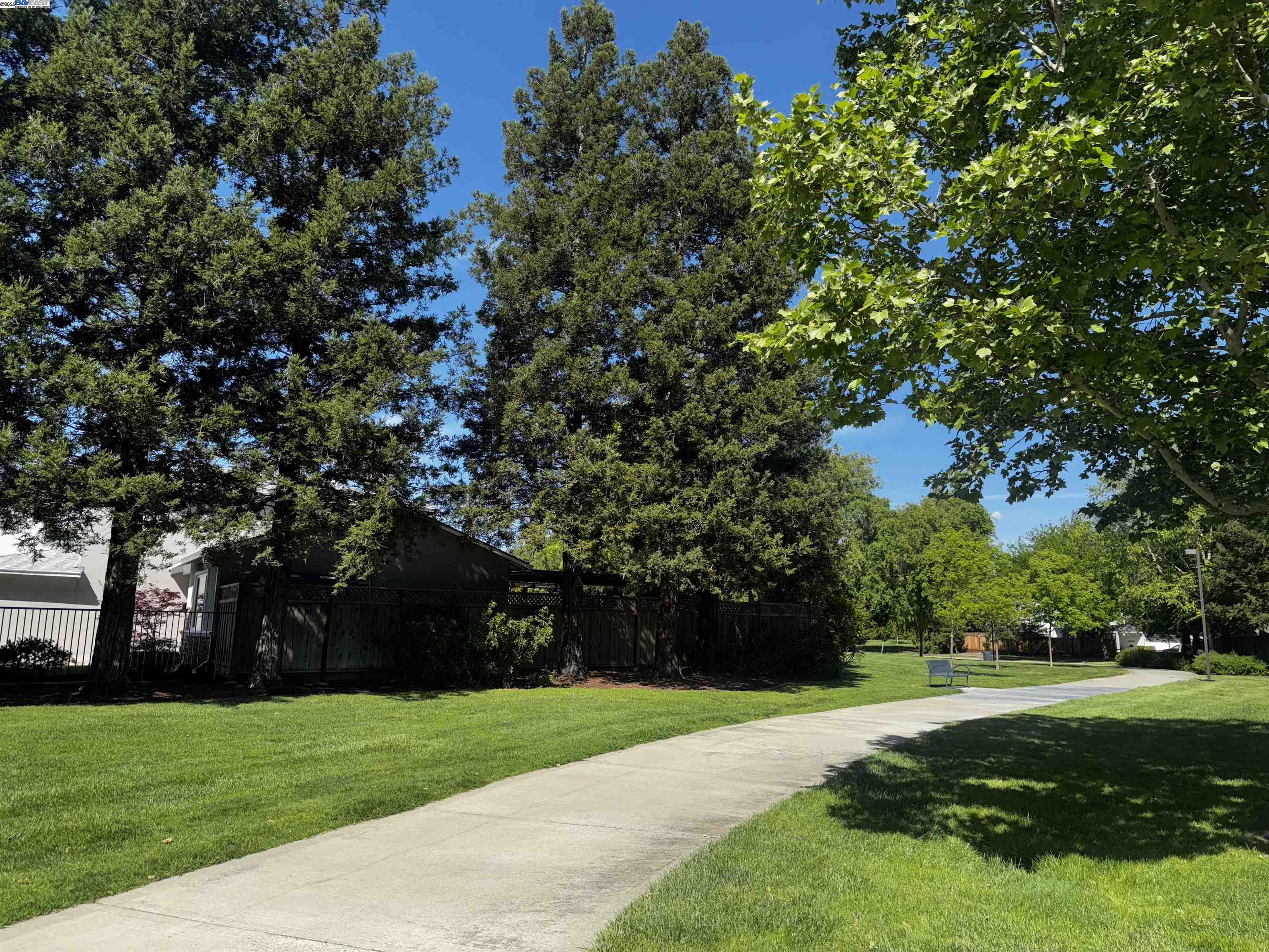 Detail Gallery Image 39 of 40 For 3521 S Olympic Ct, Pleasanton,  CA 94588 - 3 Beds | 2/1 Baths