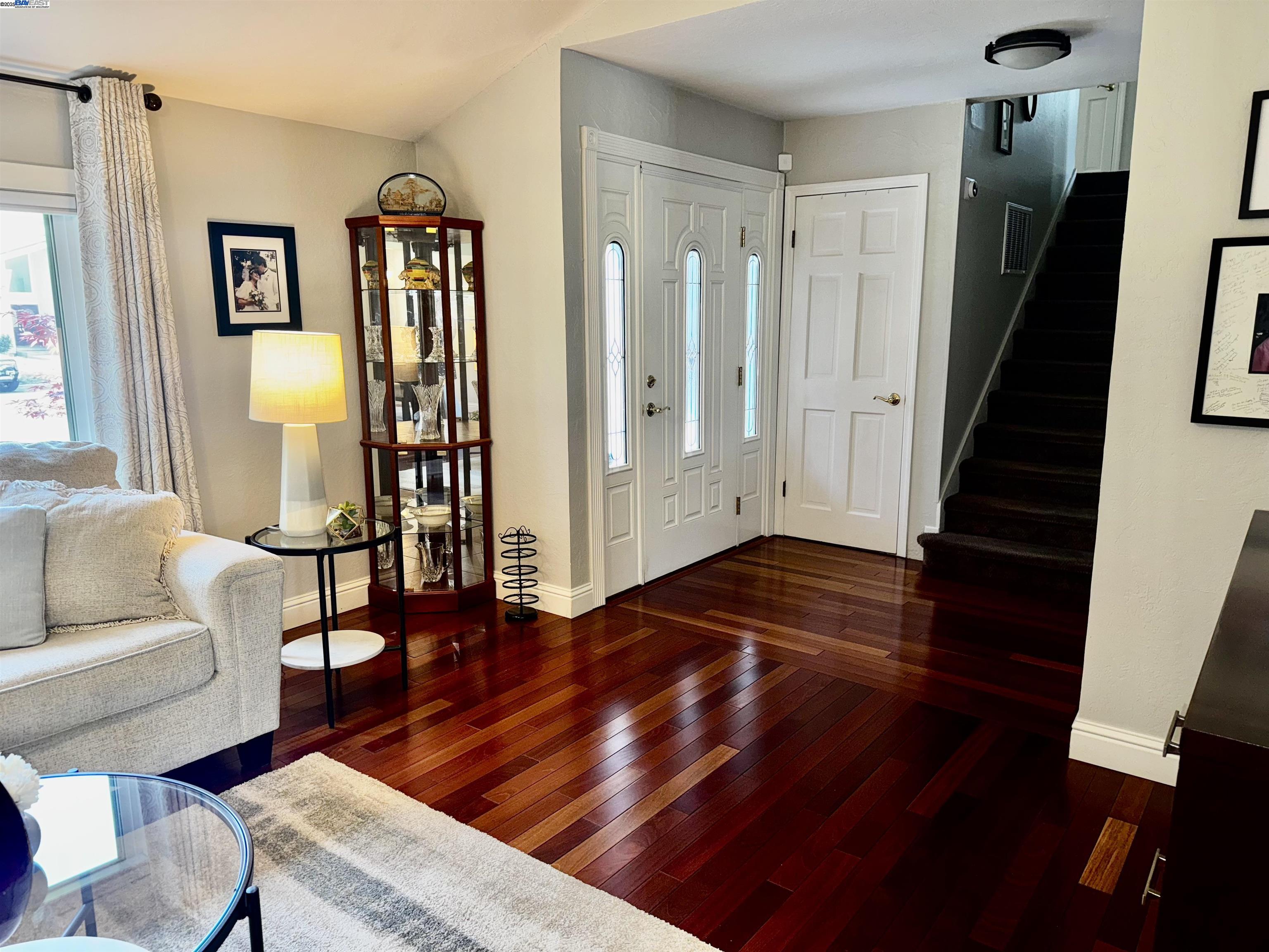 Detail Gallery Image 7 of 40 For 3521 S Olympic Ct, Pleasanton,  CA 94588 - 3 Beds | 2/1 Baths