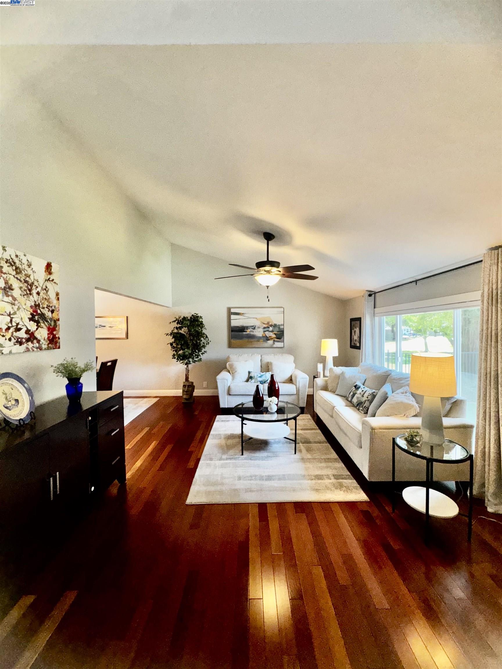 Detail Gallery Image 8 of 40 For 3521 S Olympic Ct, Pleasanton,  CA 94588 - 3 Beds | 2/1 Baths