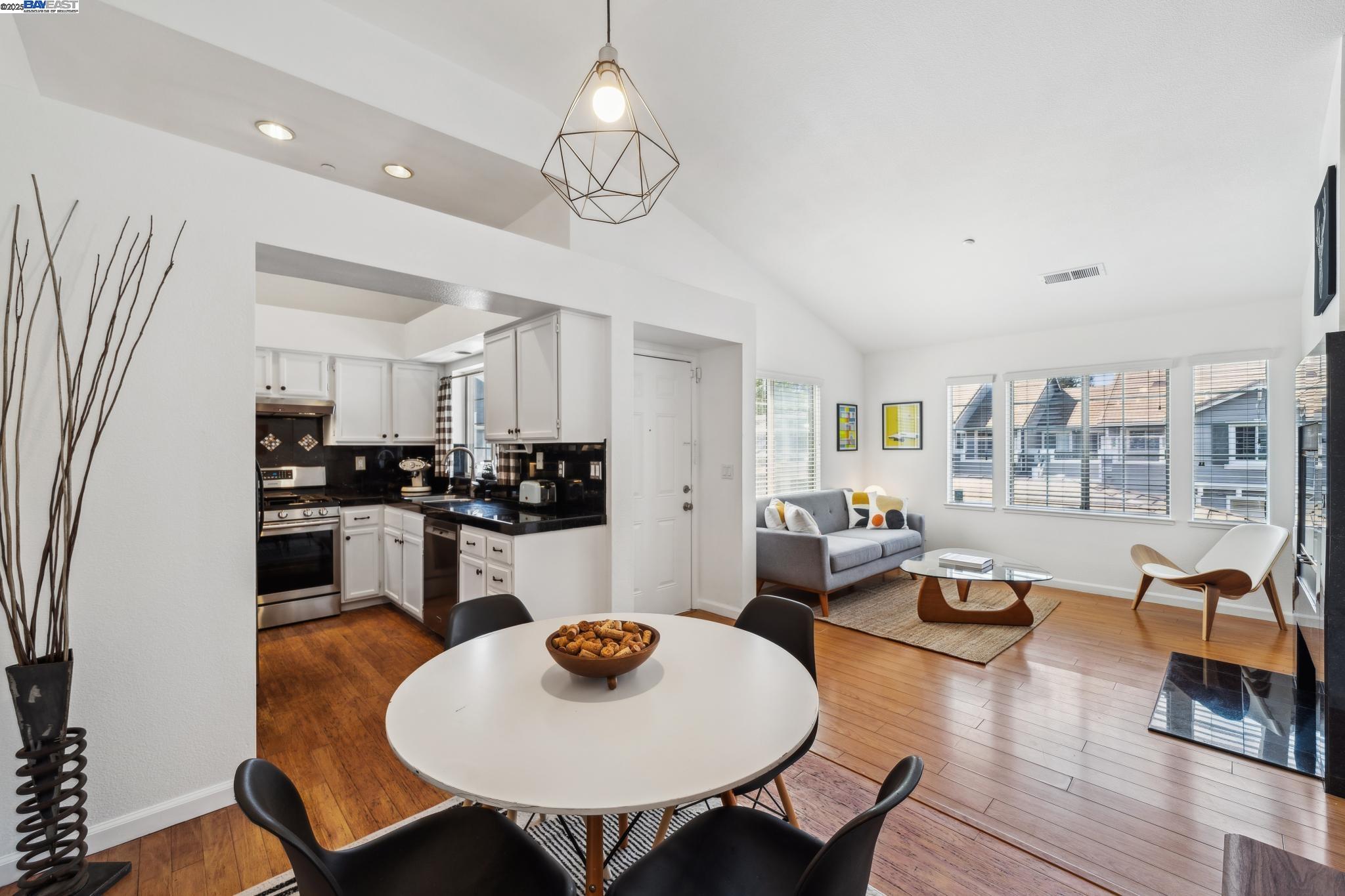 Photo #13: 41095691 Listing: Photo #13
