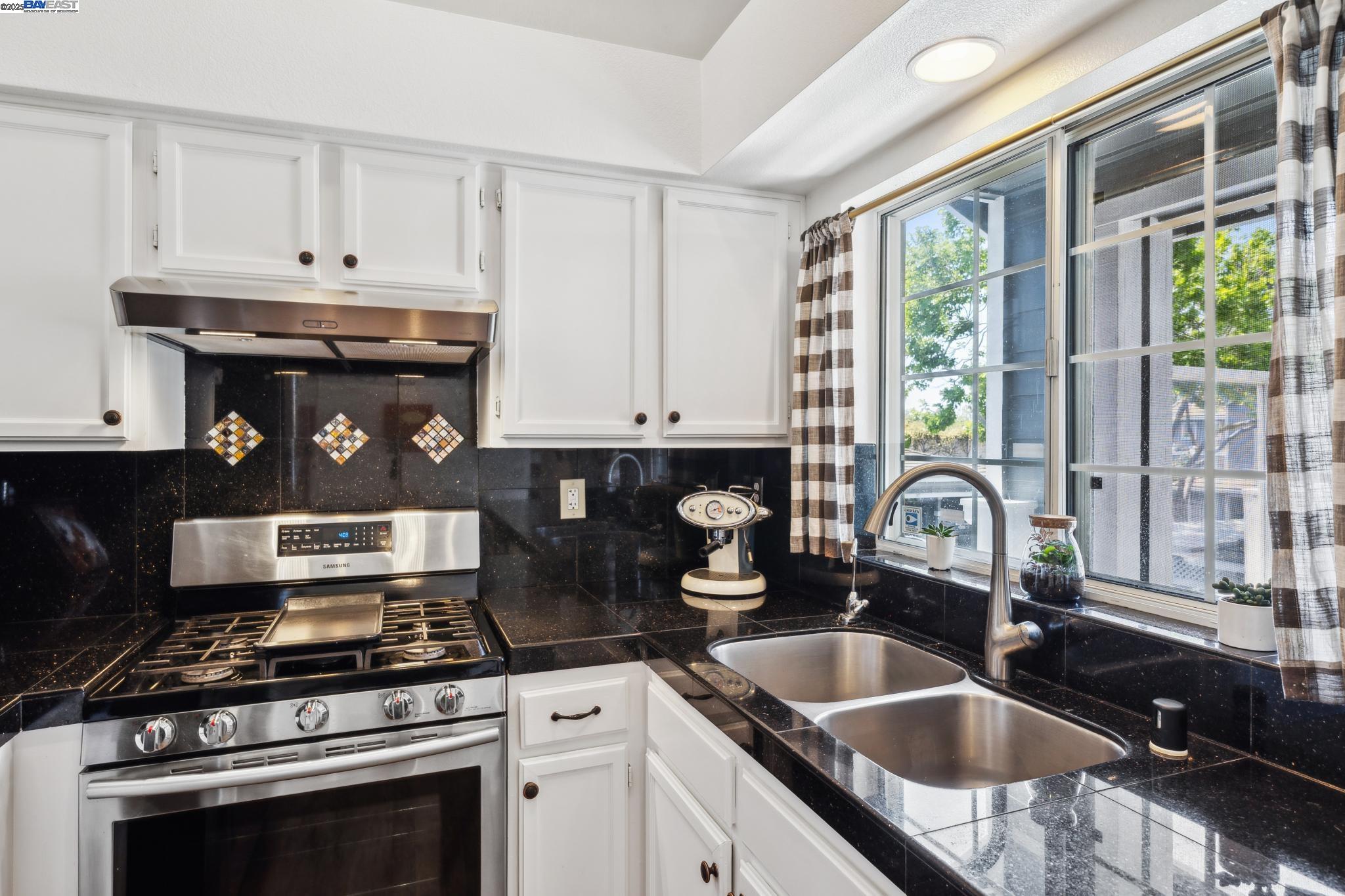 Photo #15: 41095691 Listing: Photo #15