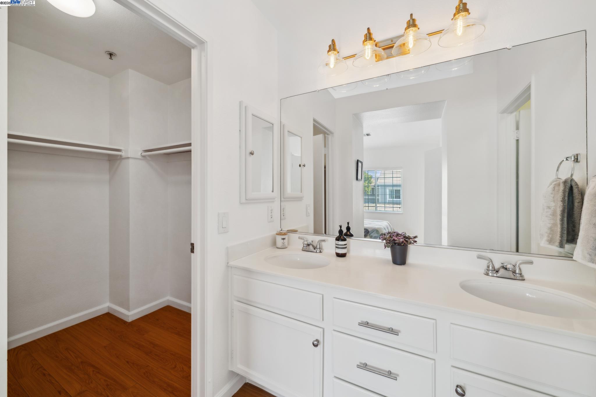 Photo #21: 41095691 Listing: Photo #21