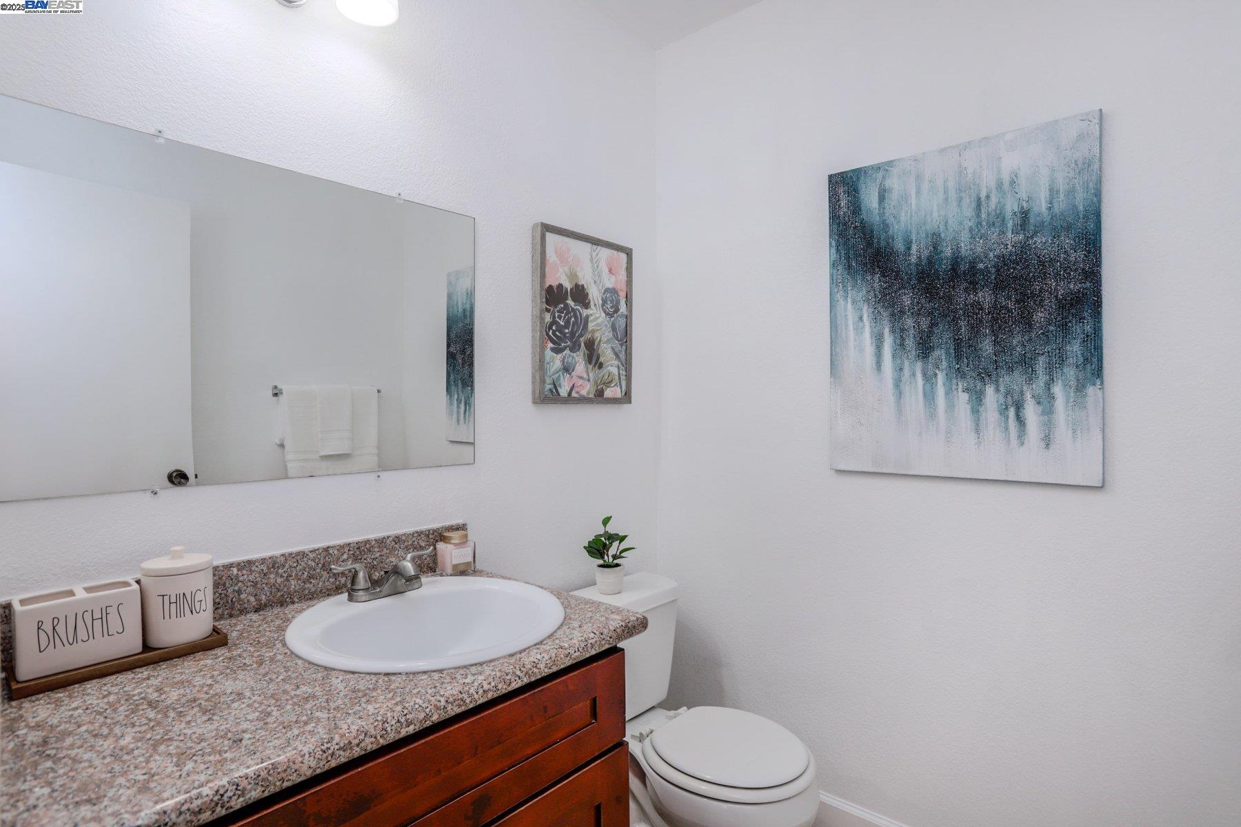 Detail Gallery Image 17 of 33 For 34724 Teal Cmn, Fremont,  CA 94555 - 3 Beds | 2/1 Baths