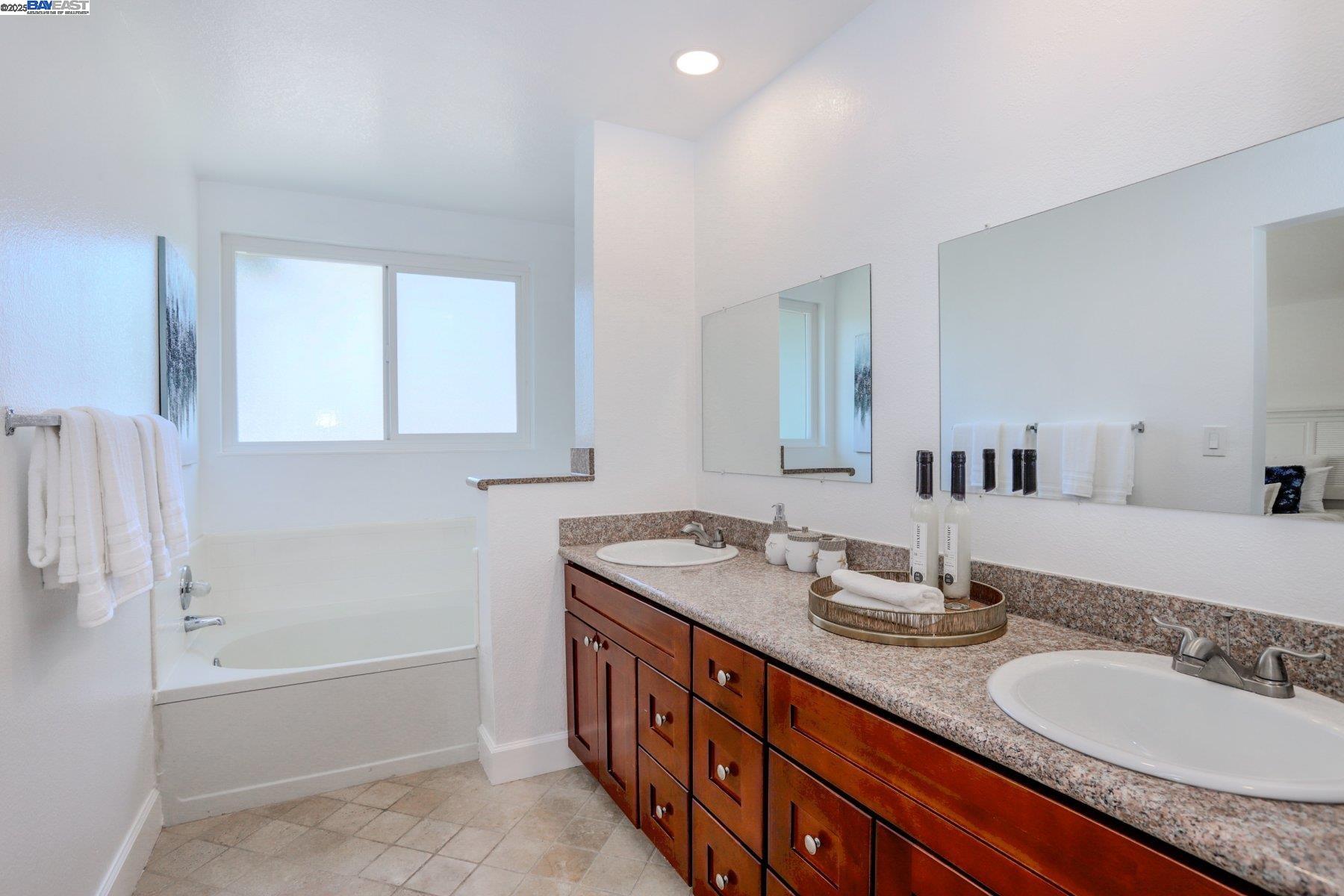 Detail Gallery Image 27 of 33 For 34724 Teal Cmn, Fremont,  CA 94555 - 3 Beds | 2/1 Baths