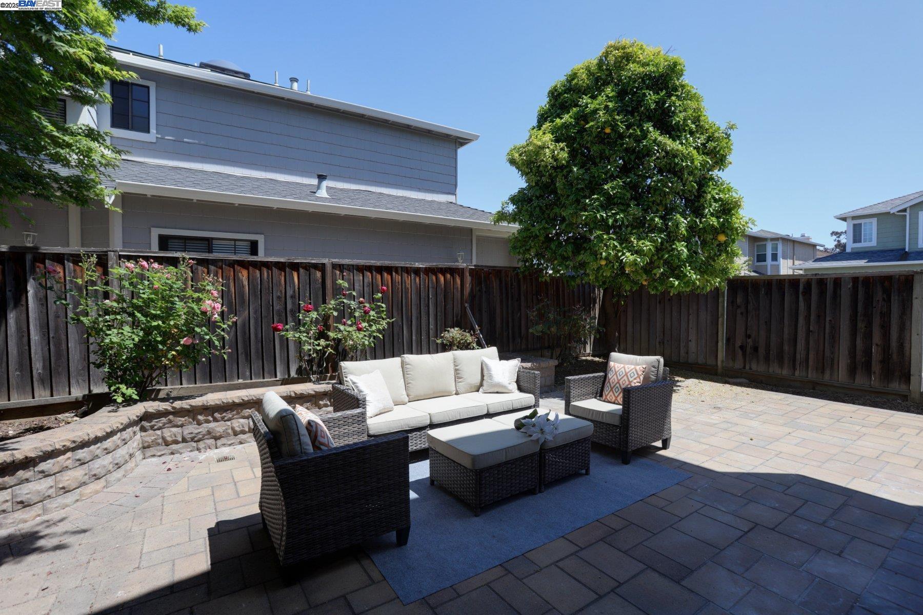 Detail Gallery Image 30 of 33 For 34724 Teal Cmn, Fremont,  CA 94555 - 3 Beds | 2/1 Baths