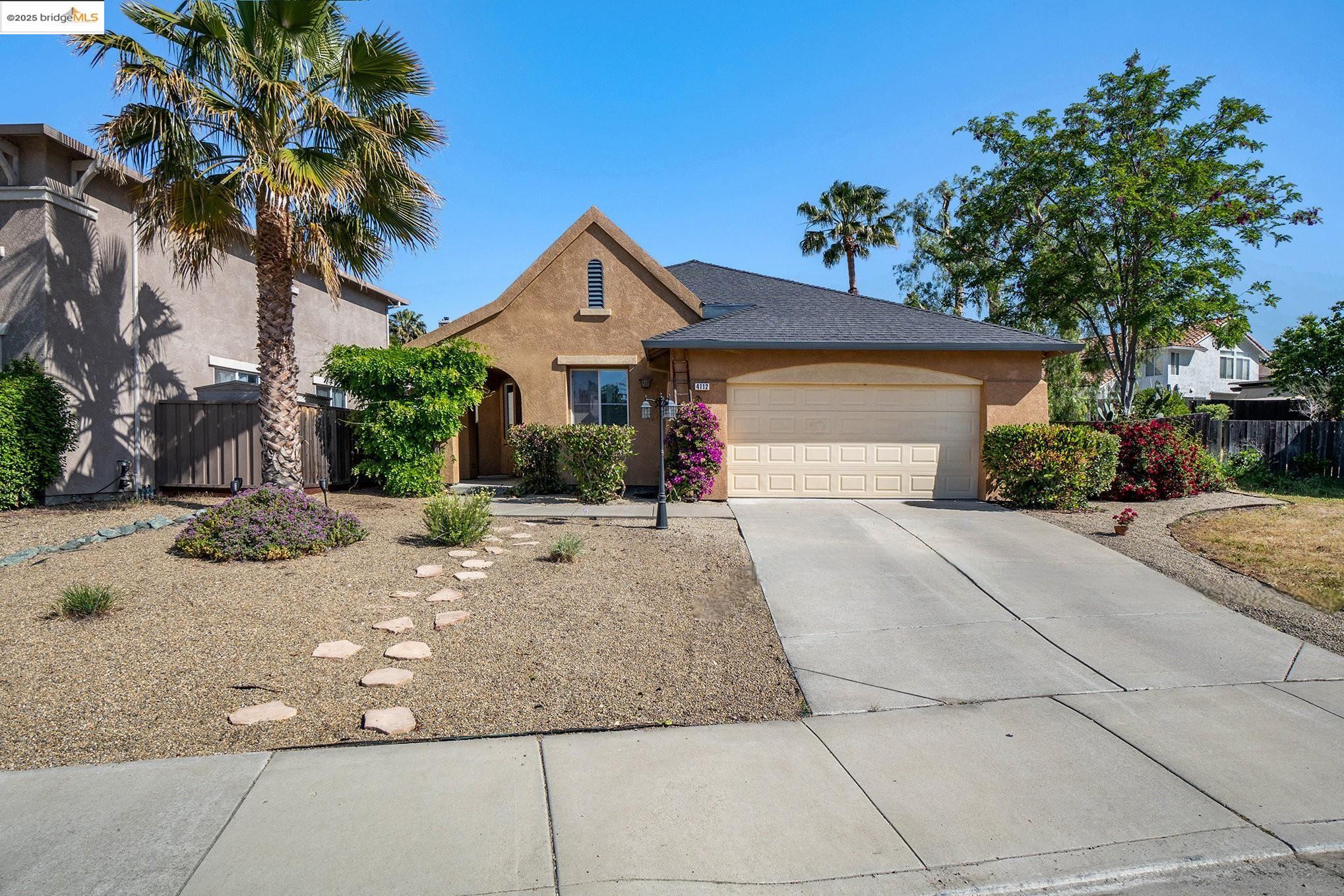 Detail Gallery Image 1 of 33 For 4112 Montgomery Hill Dr, Antioch,  CA 94531 - 3 Beds | 2 Baths