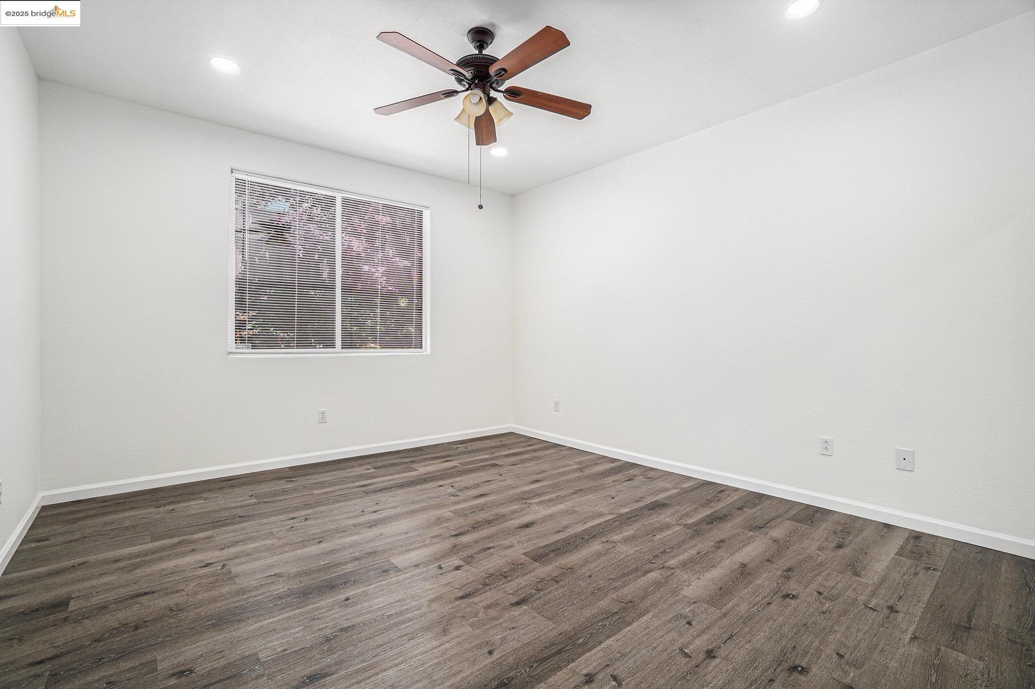 Detail Gallery Image 14 of 33 For 4112 Montgomery Hill Dr, Antioch,  CA 94531 - 3 Beds | 2 Baths