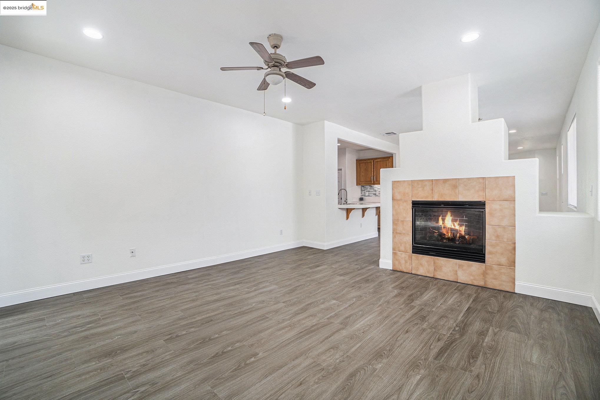 Detail Gallery Image 7 of 33 For 4112 Montgomery Hill Dr, Antioch,  CA 94531 - 3 Beds | 2 Baths