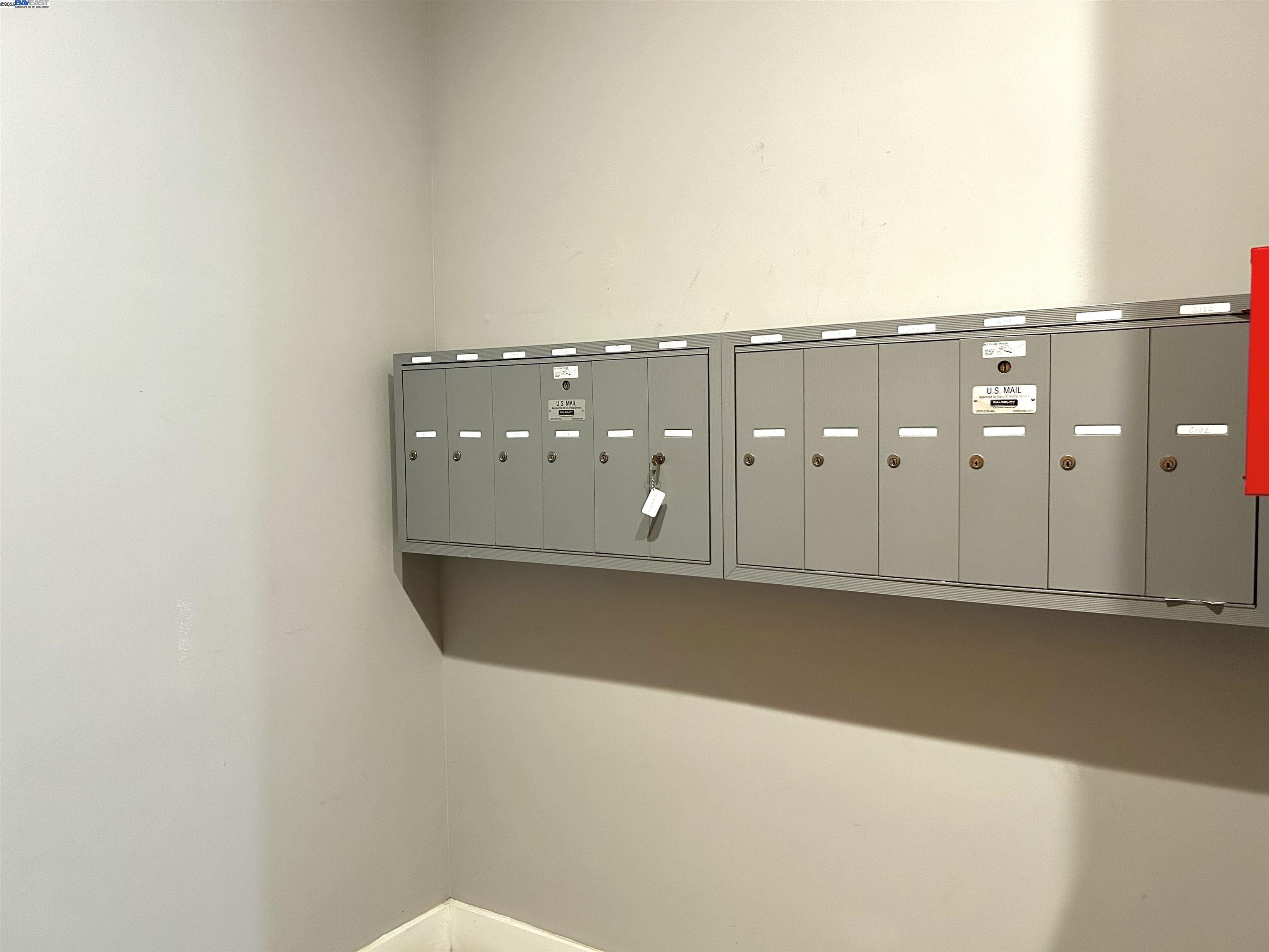 Detail Gallery Image 14 of 25 For 520 El Camino Real #307,  San Carlos,  CA 94070 - 2 Beds | 2 Baths