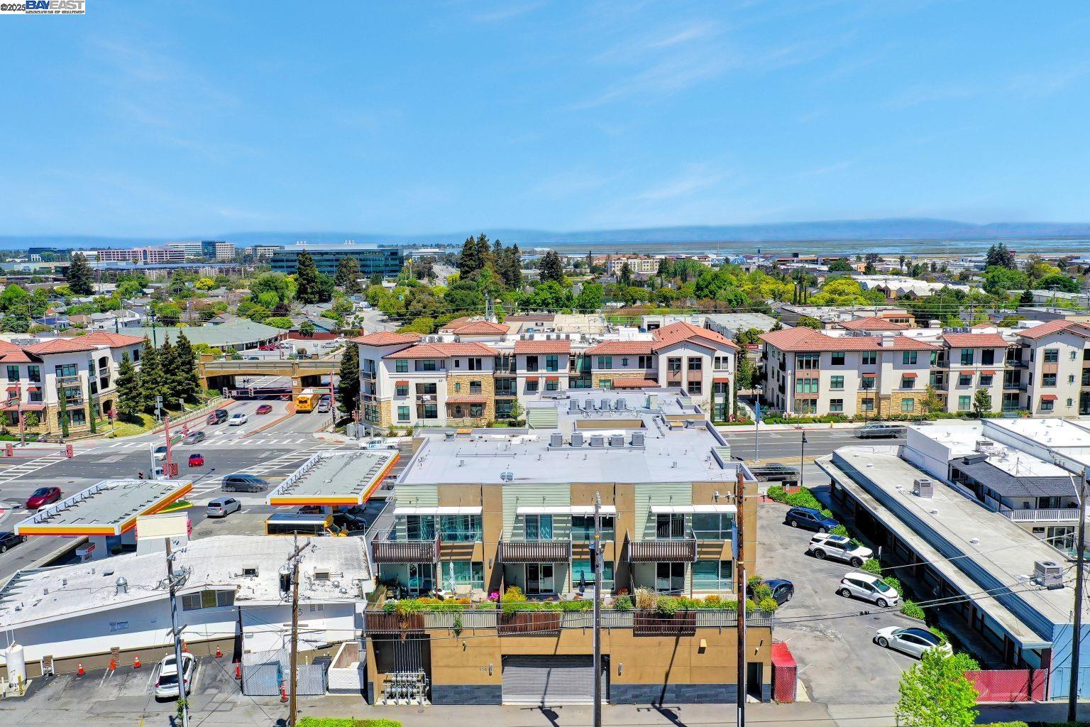Detail Gallery Image 17 of 25 For 520 El Camino Real #307,  San Carlos,  CA 94070 - 2 Beds | 2 Baths