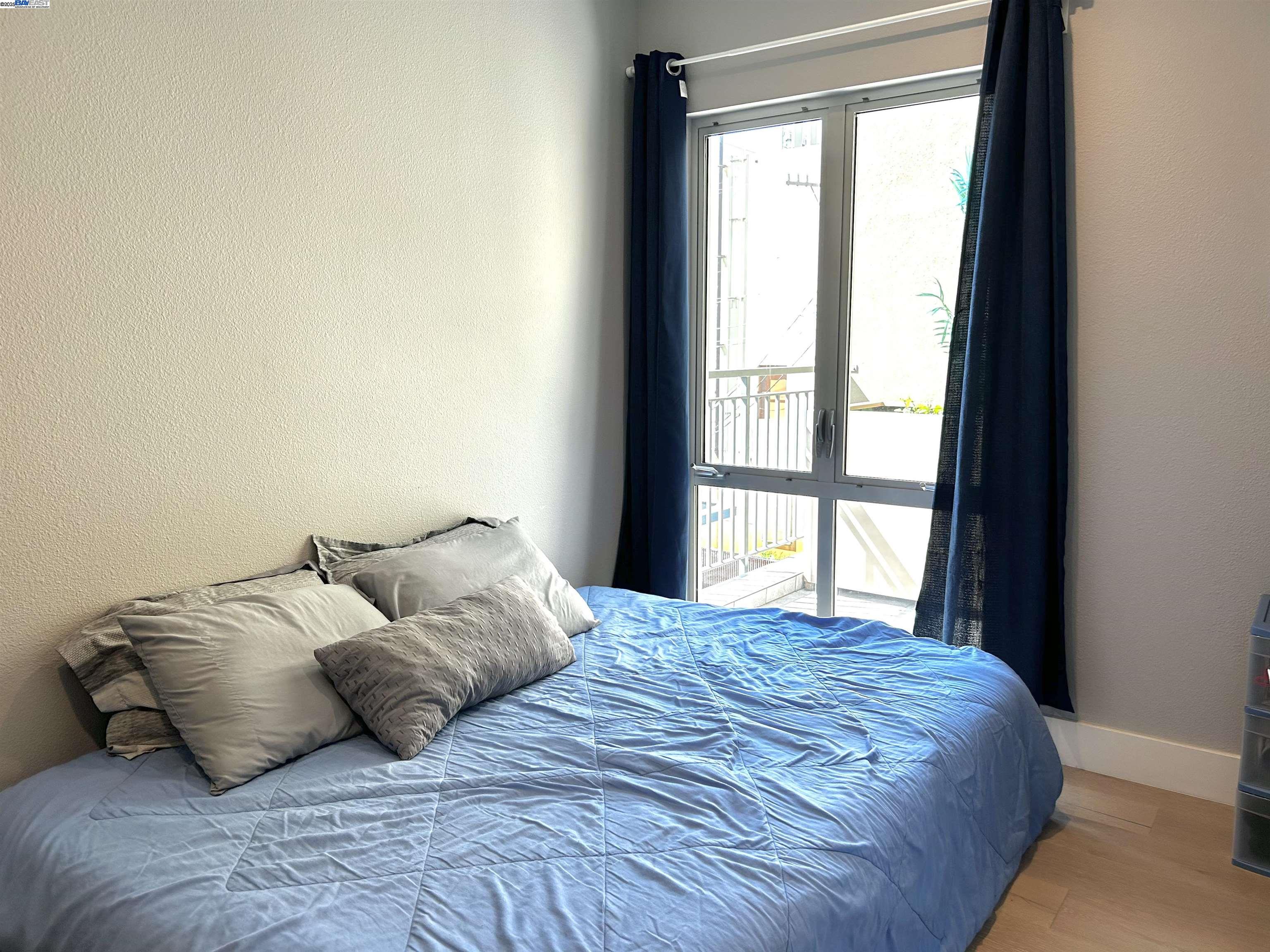 Detail Gallery Image 8 of 25 For 520 El Camino Real #307,  San Carlos,  CA 94070 - 2 Beds | 2 Baths