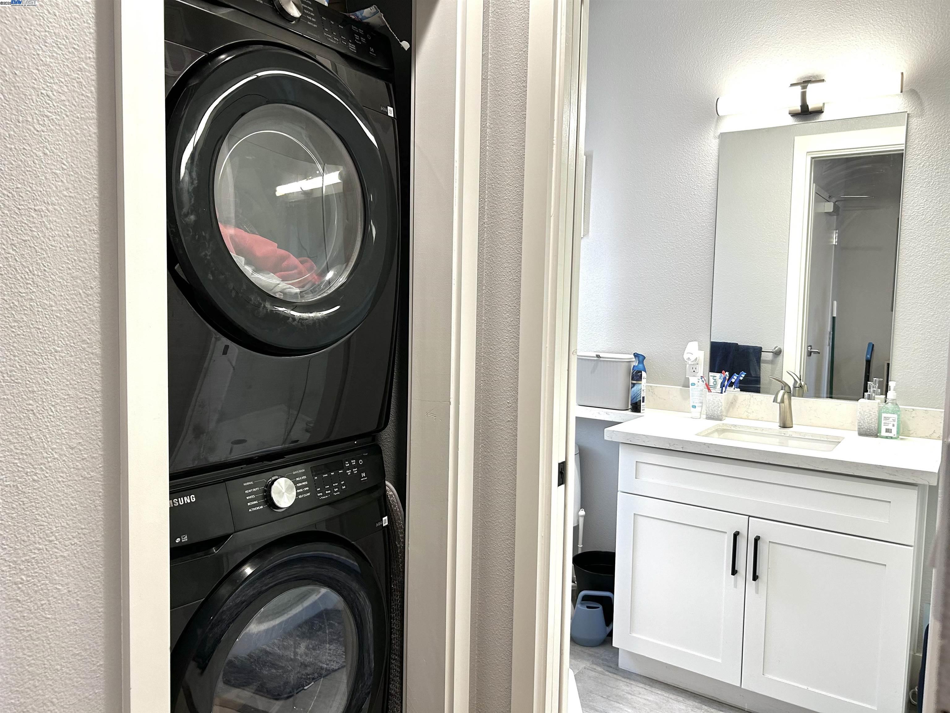 Detail Gallery Image 9 of 25 For 520 El Camino Real #307,  San Carlos,  CA 94070 - 2 Beds | 2 Baths