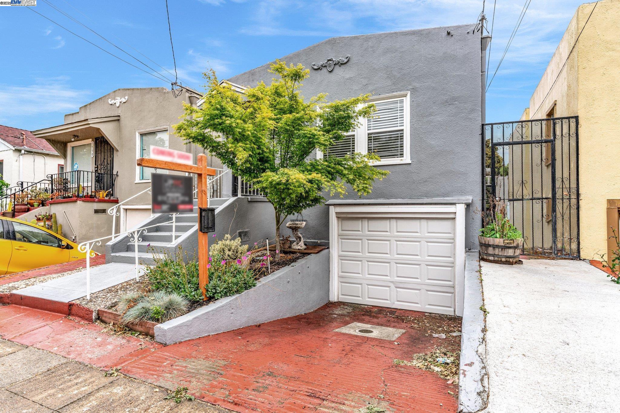 Detail Gallery Image 3 of 33 For 1752 100th Ave, Oakland,  CA 94603 - 1 Beds | 1 Baths