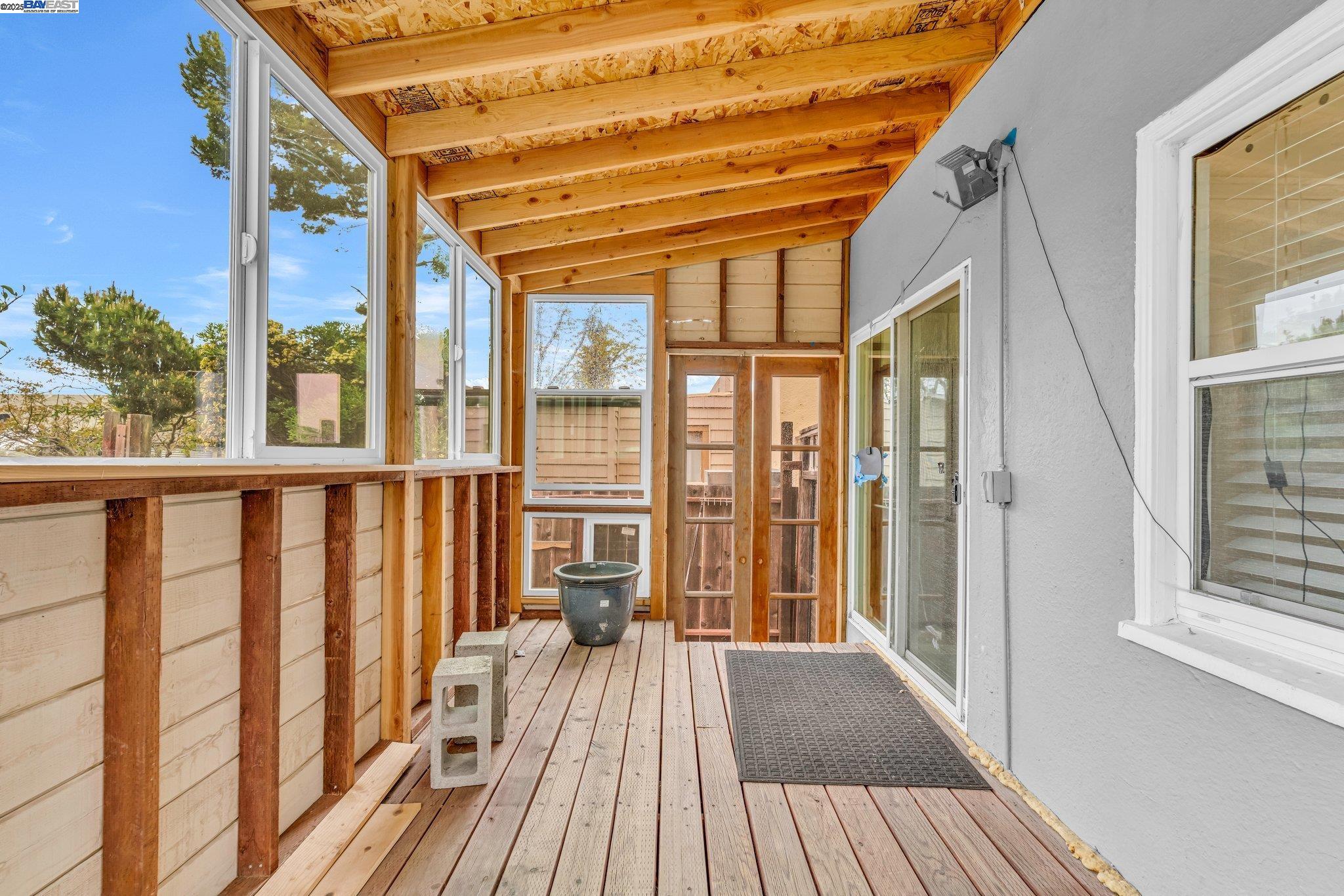 Detail Gallery Image 25 of 33 For 1752 100th Ave, Oakland,  CA 94603 - 1 Beds | 1 Baths