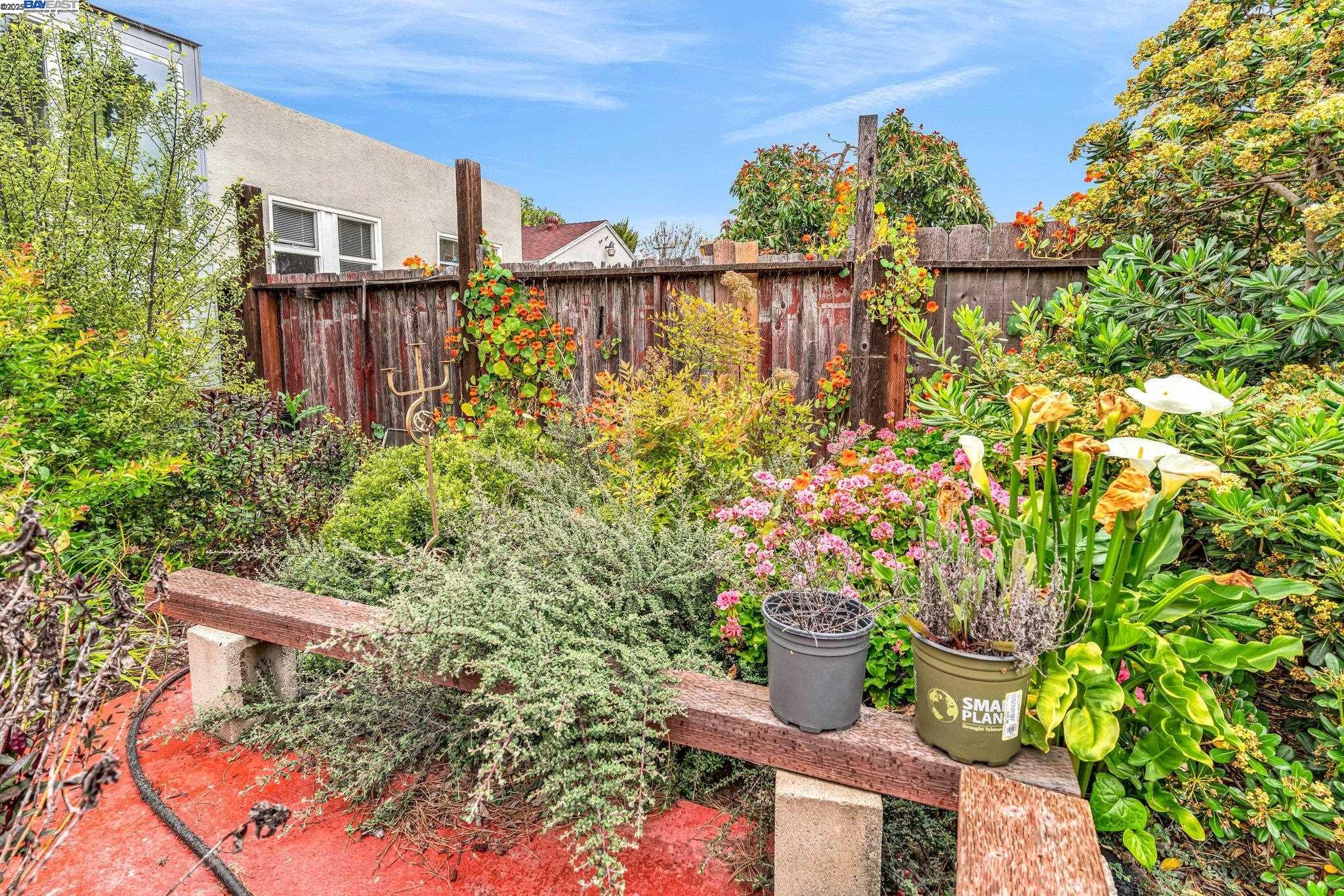 Detail Gallery Image 30 of 33 For 1752 100th Ave, Oakland,  CA 94603 - 1 Beds | 1 Baths