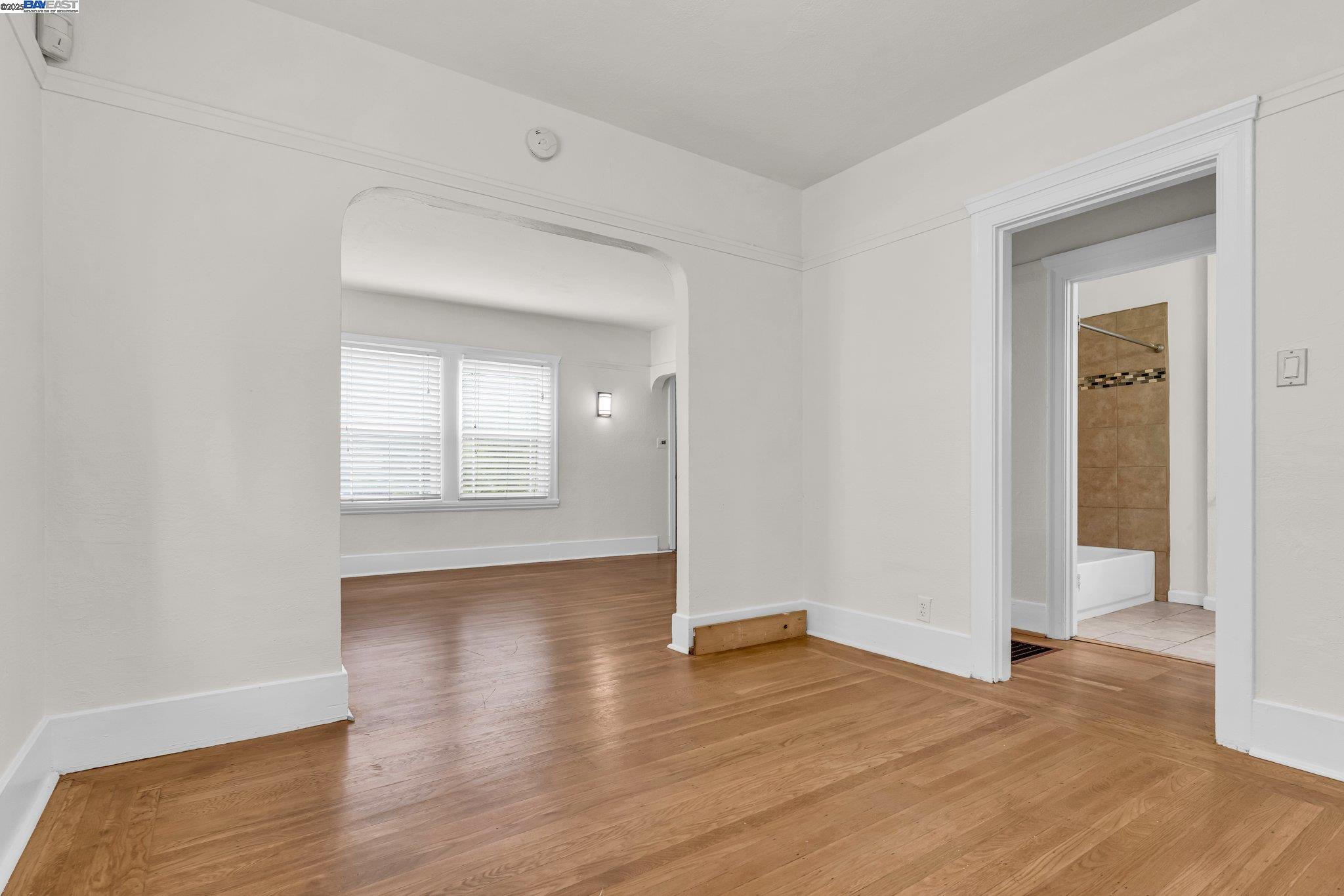 Detail Gallery Image 10 of 33 For 1752 100th Ave, Oakland,  CA 94603 - 1 Beds | 1 Baths