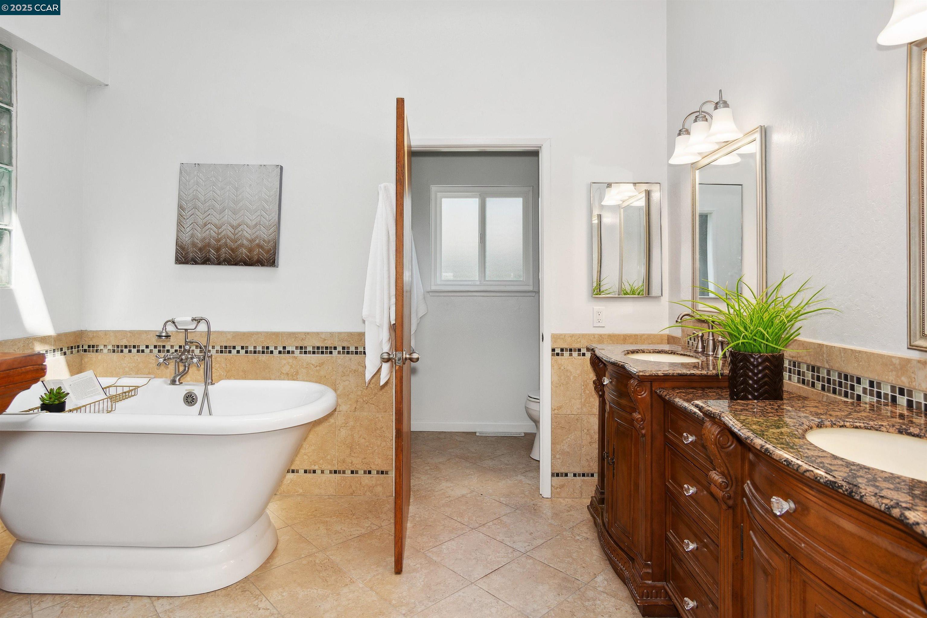 Detail Gallery Image 22 of 34 For 1181 Blue Lake Way, Concord,  CA 94521 - 4 Beds | 3 Baths