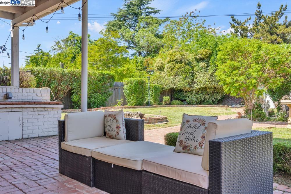 Detail Gallery Image 20 of 35 For 4705 B Pkwy, Sacramento,  CA 95823 - 3 Beds | 2 Baths